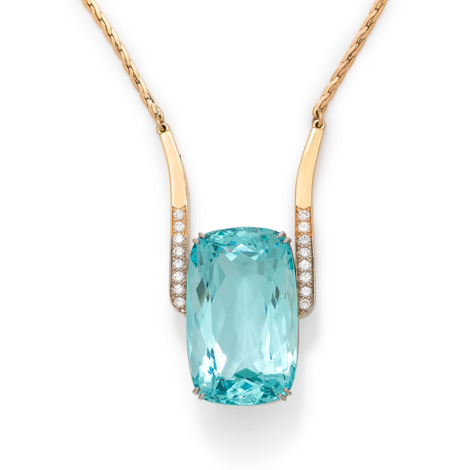 AQUAMARINE AND DIAMOND NECKLACE