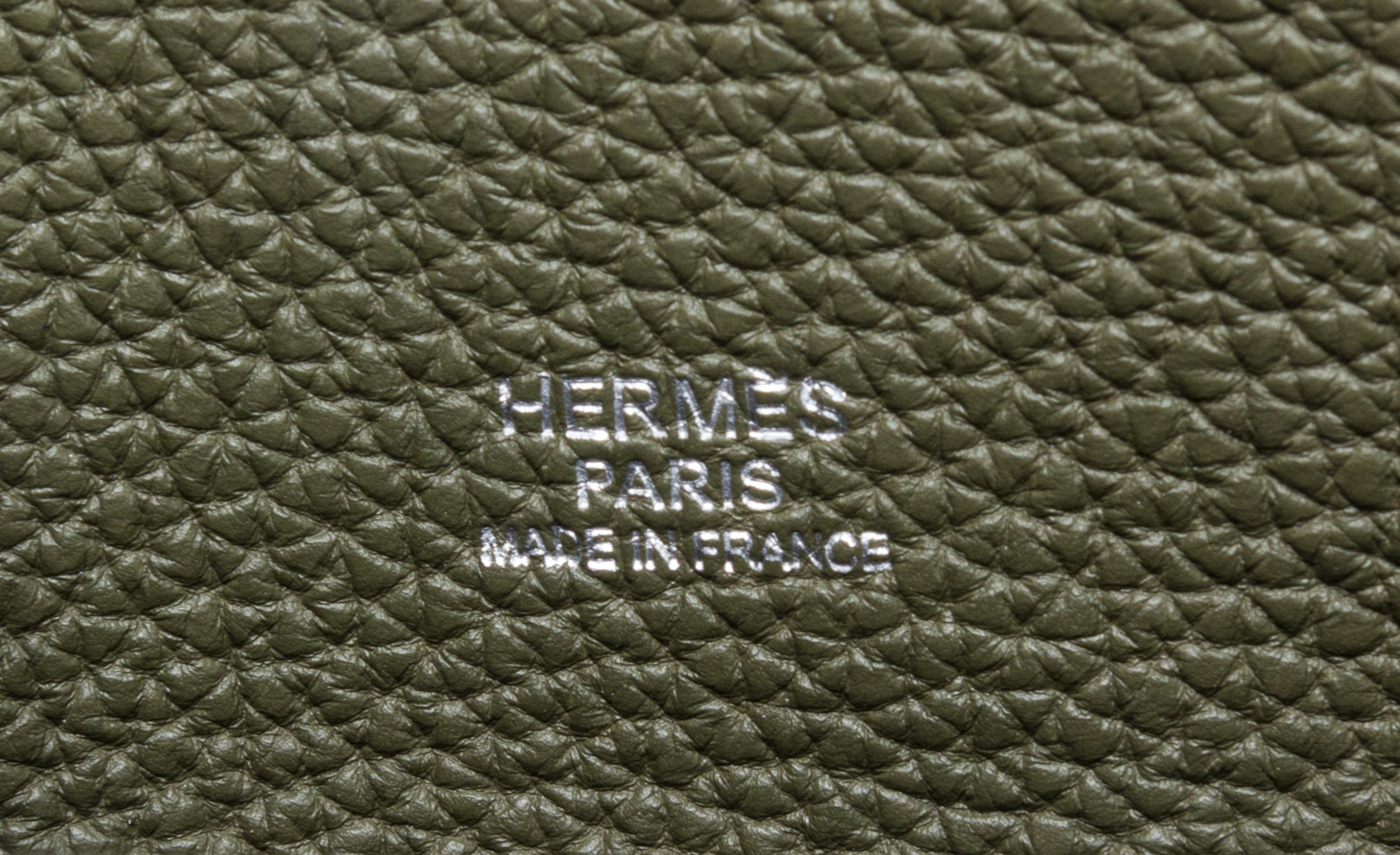 An Hermes Vert Veronese Togo 22cm So-Kelly Handbag, 9" x 11" x 4.5".