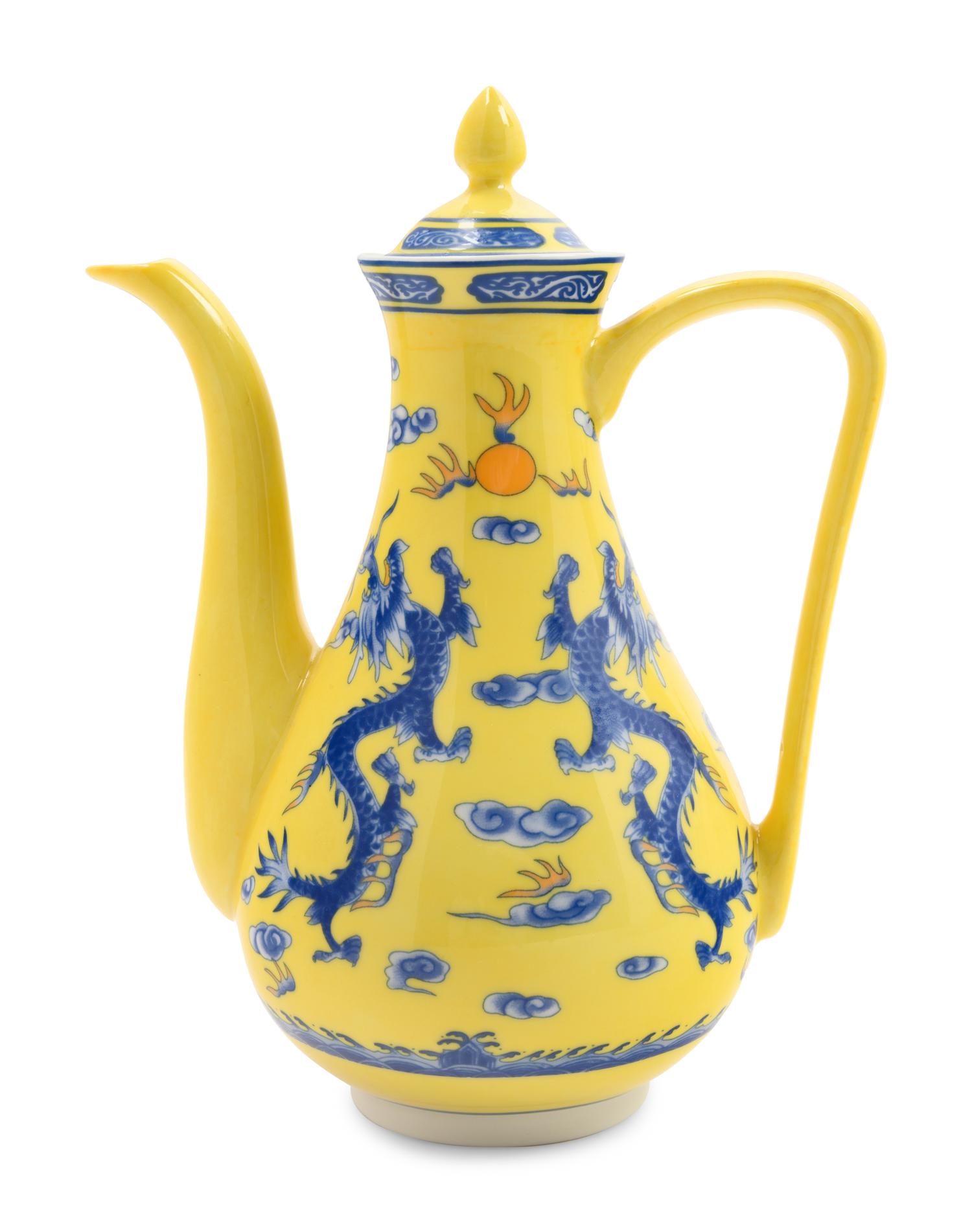 A Chinese Porcelain Dinner Service