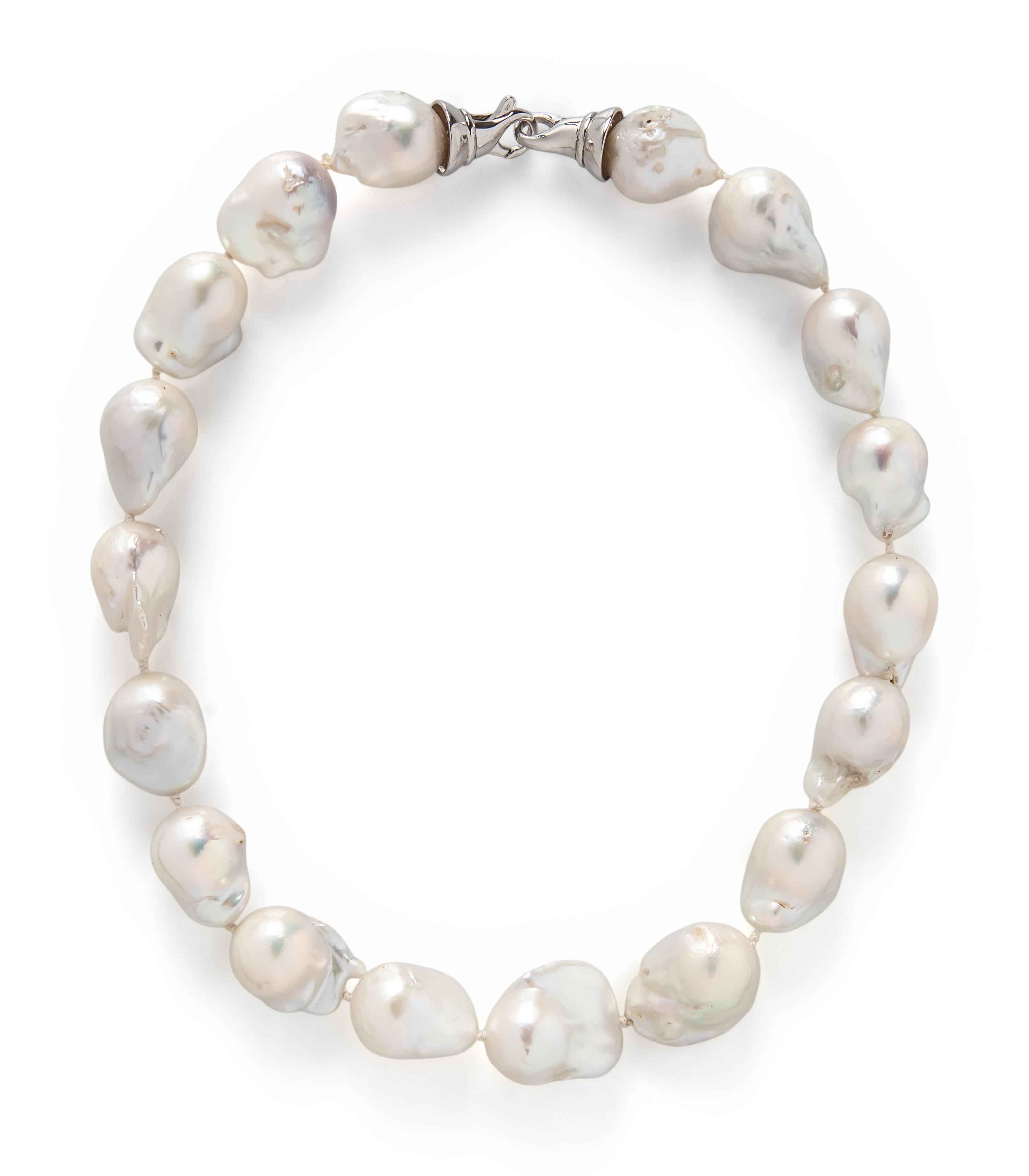 BAROQUE CULTURED PEARL NECKLACE