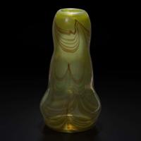 Tiffany Studios A Large Gourd-Form Decorated Favrile Vase, New York, 1919