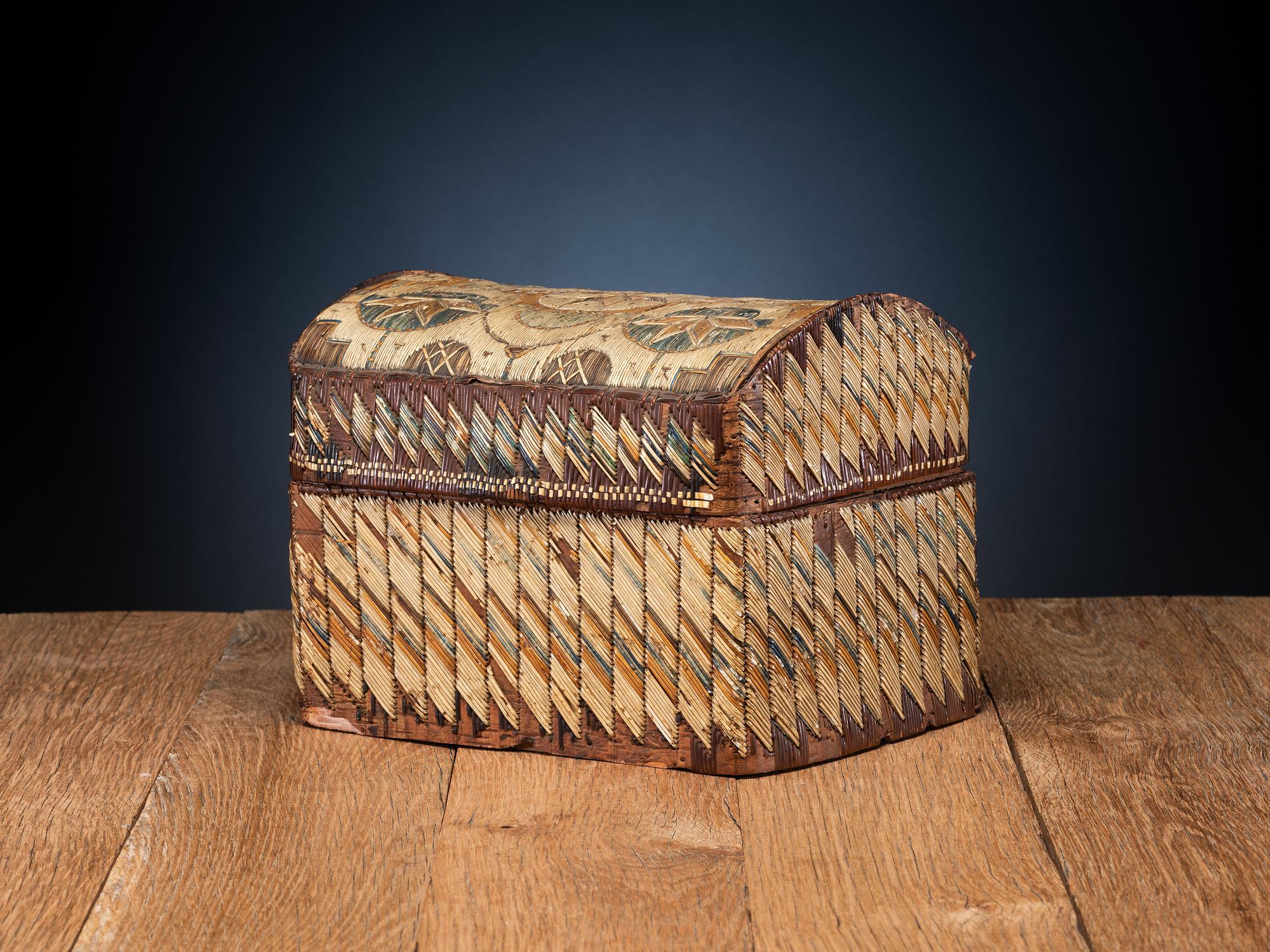 Mi'kmaq Quilled Birchbark Box