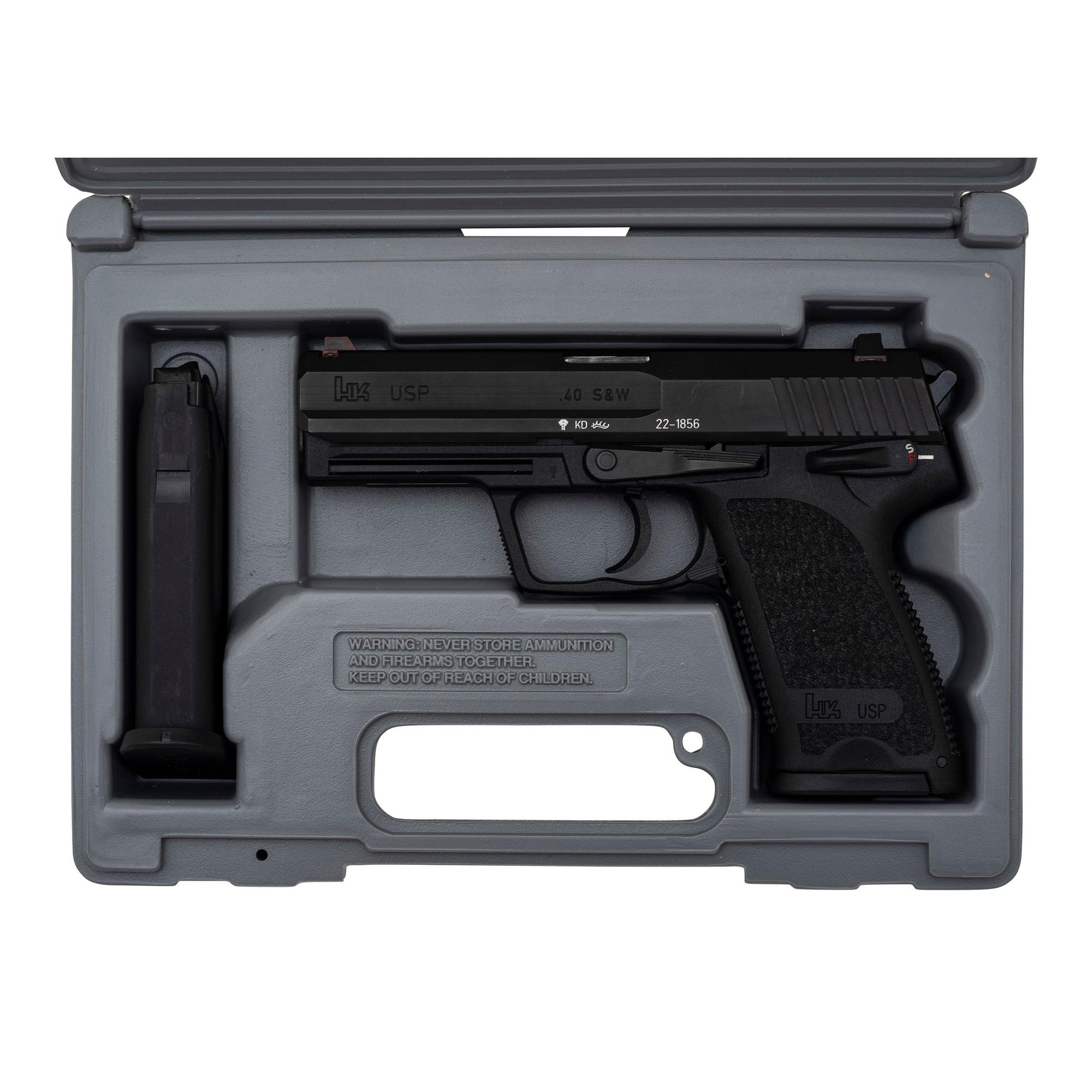 * Heckler & Koch HK USP .40 in Case with Accessories