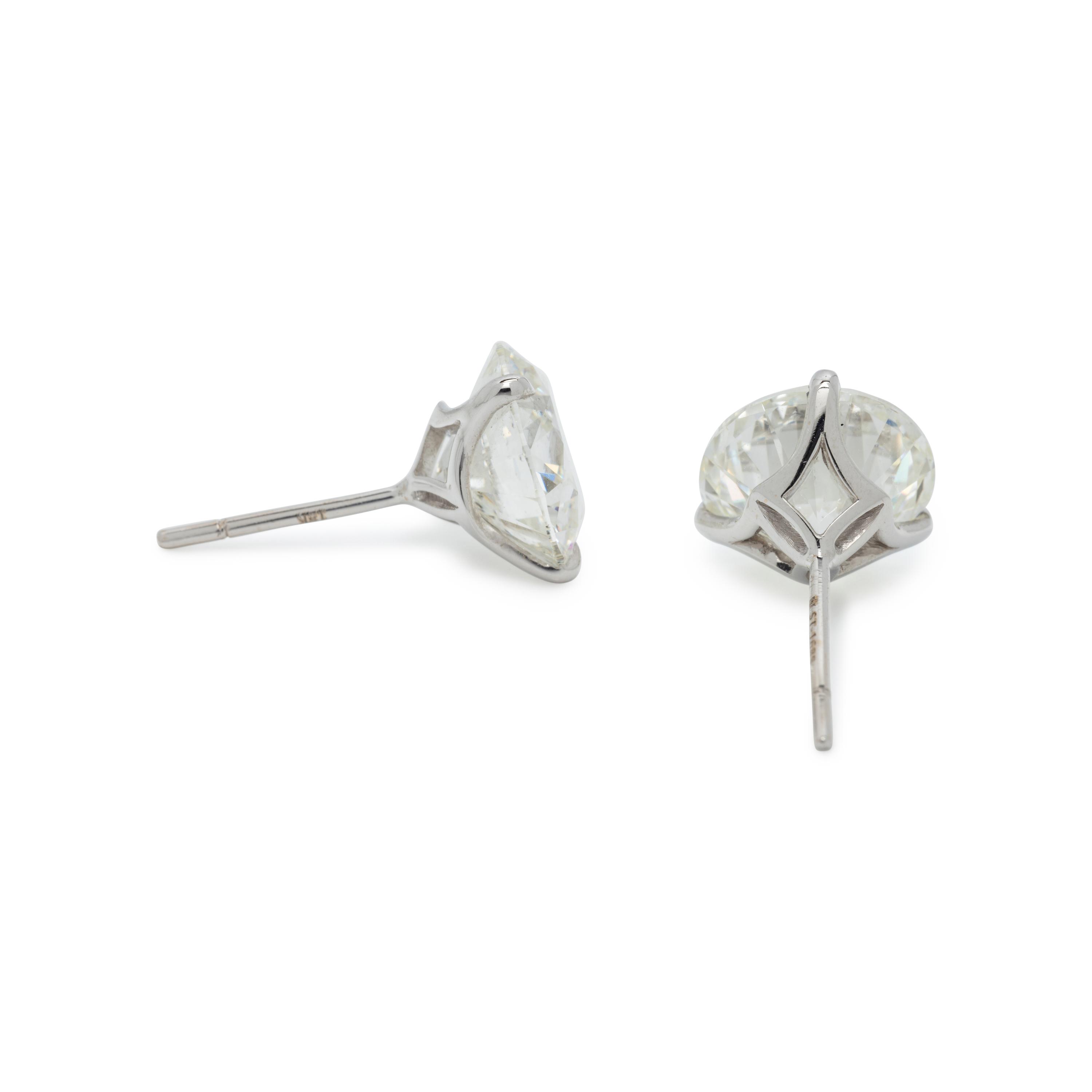 DIAMOND STUD EARRINGS