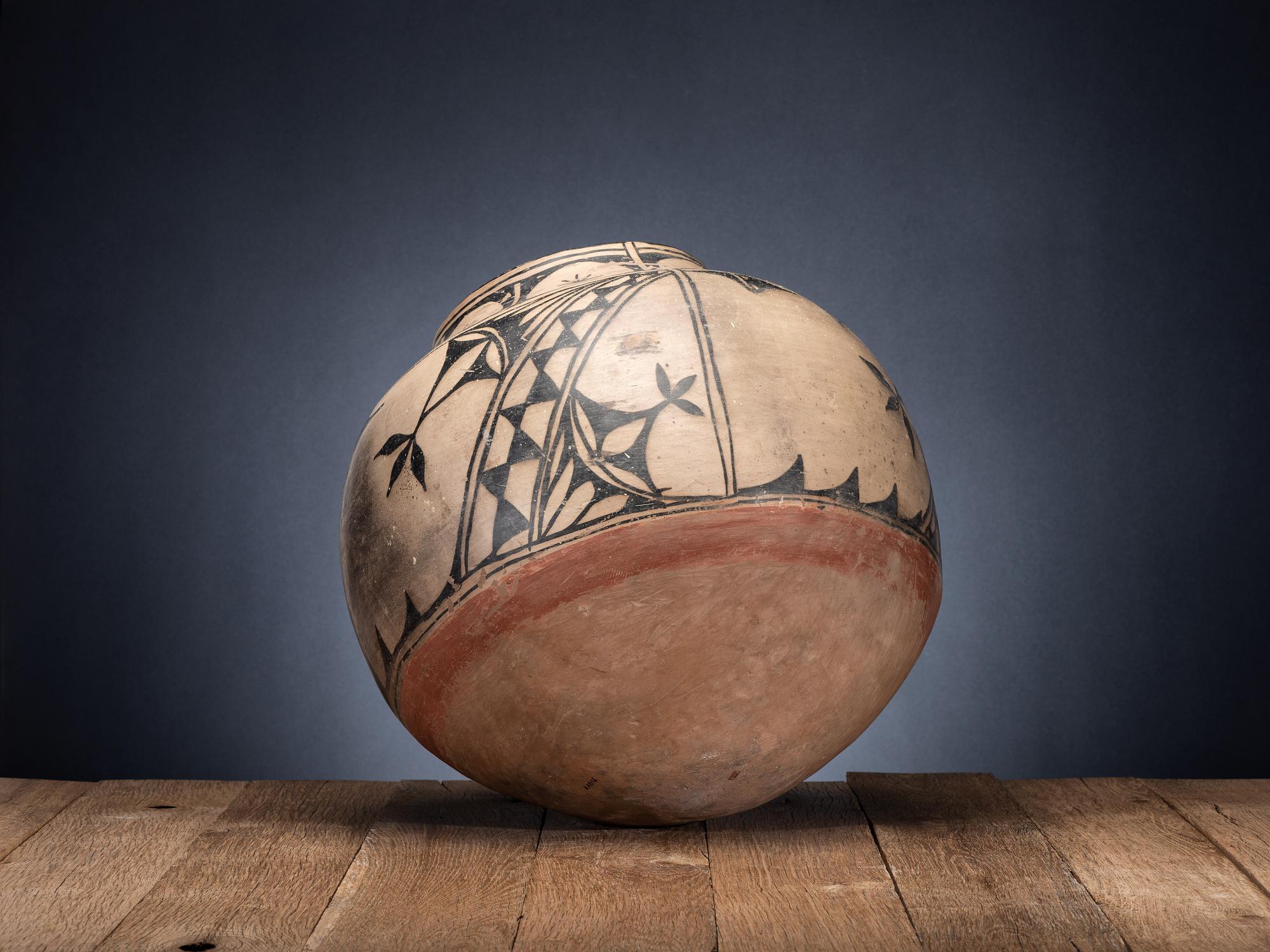Large Cochiti Pottery Storage Jar