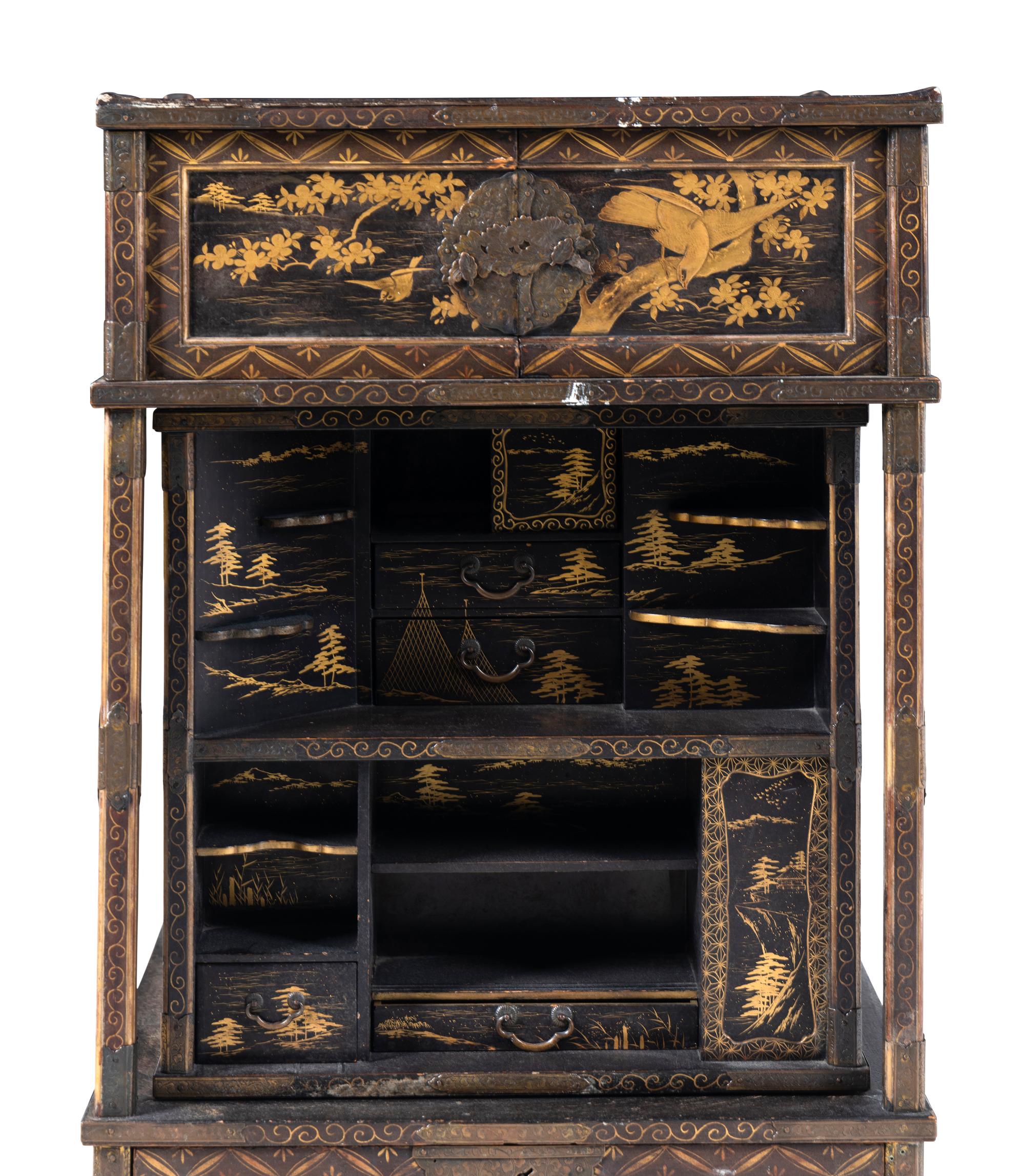 A Japanese Gold, Red, and Brown Lacquer Displaying Cabinet, Kazaridana