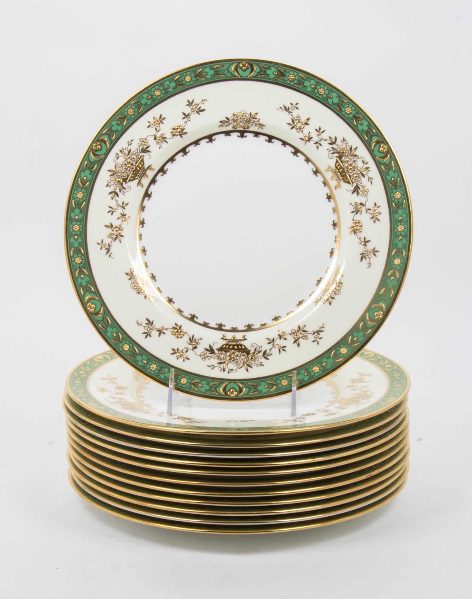 A Set of Twelve Minton Dinner Plates, Retailed by Tiffany & Co. Diameter 10 5/8 inches. — 20TH CENTURY