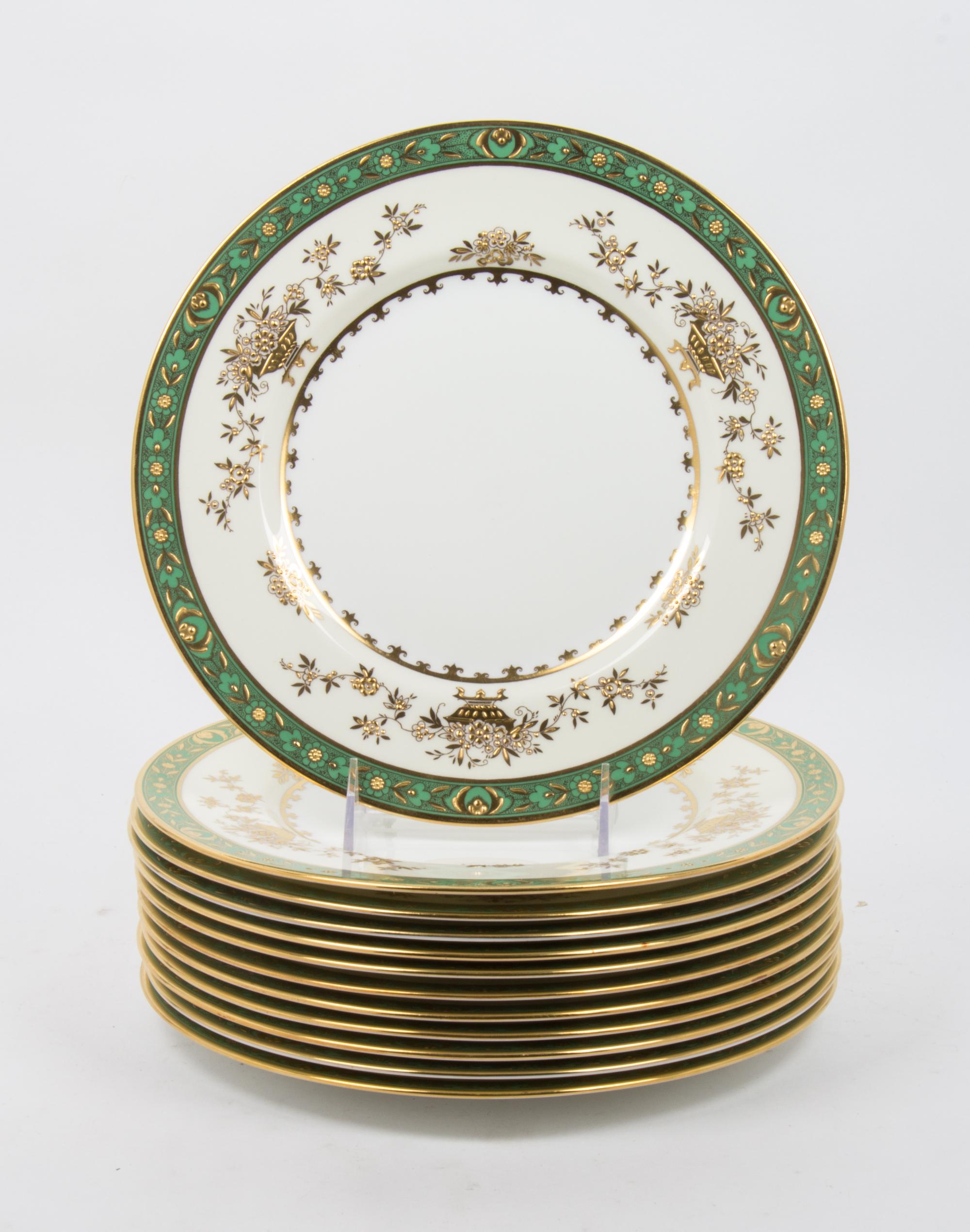 A Set of Twelve Minton Dinner Plates, Retailed by Tiffany & Co. Diameter 10 5/8 inches. — 20TH CENTURY