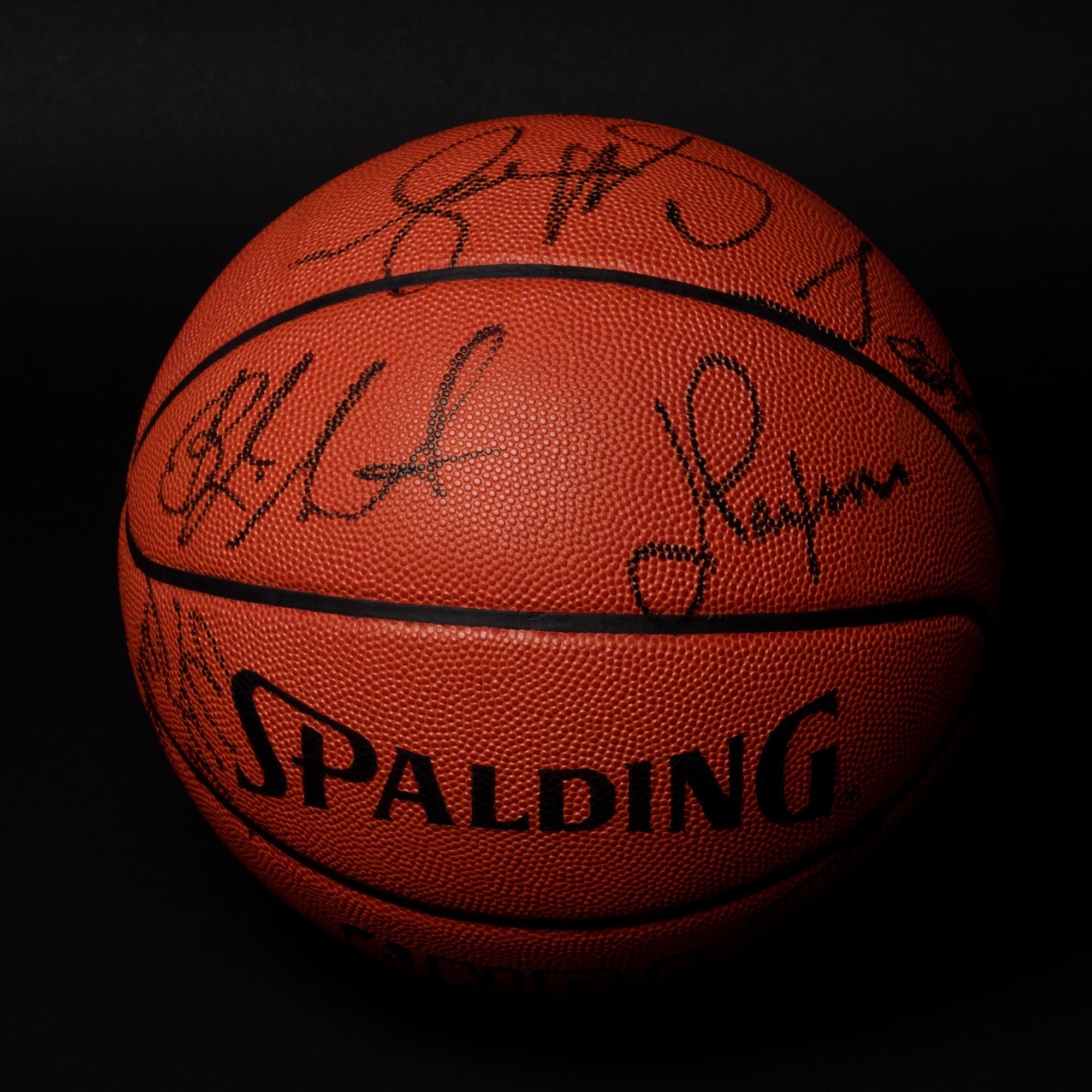 A 1990-91 Michael Jordan and Chicago Bulls Team Signed Basketball (11 Signatures, Beckett LOA),