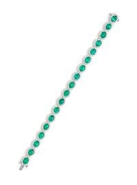 An 18 Karat White Gold, Emerald, and Diamond Bracelet, 12.70 dwts.