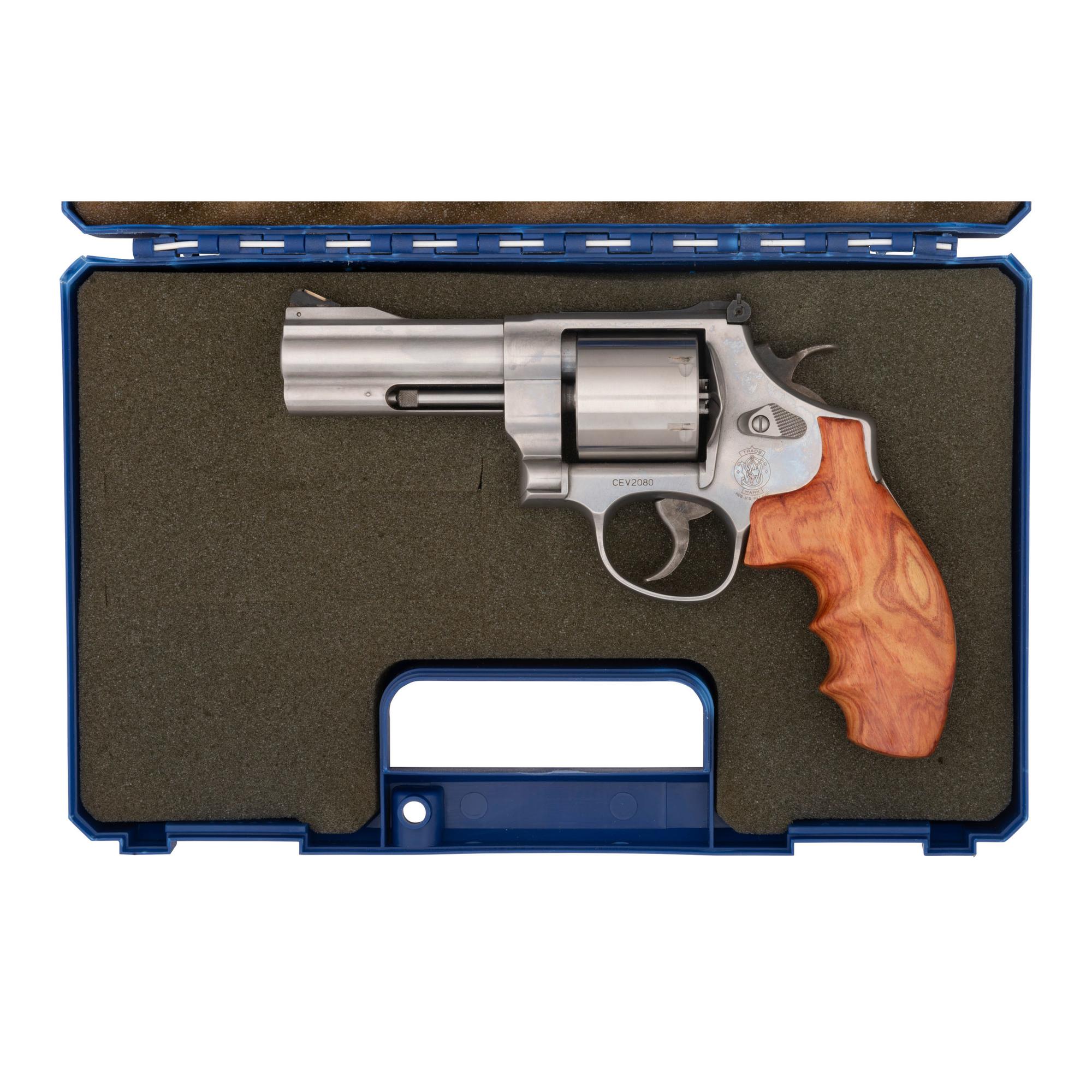 *Smith & Wesson Model 610-2 in Factory Box