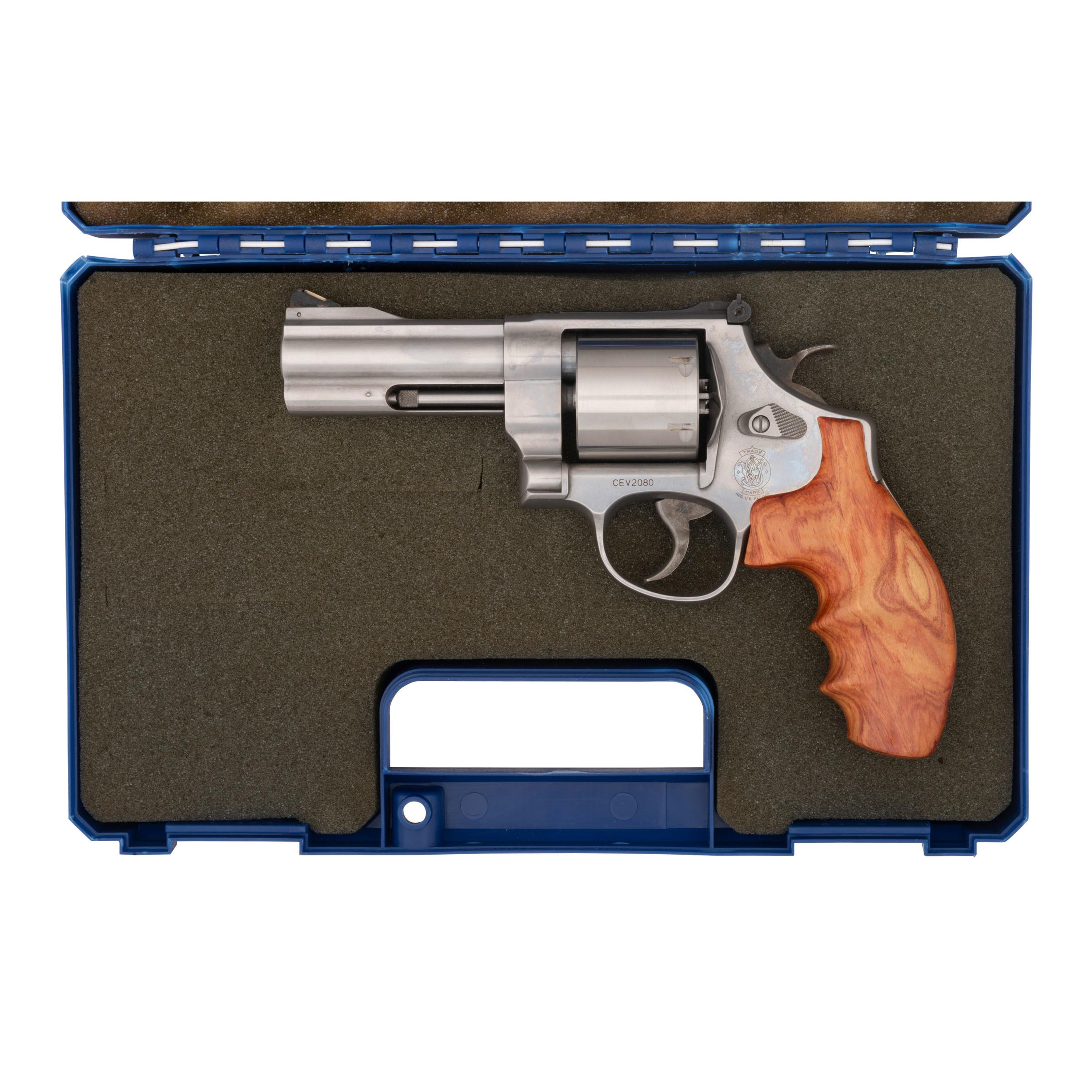 *Smith & Wesson Model 610-2 in Factory Box