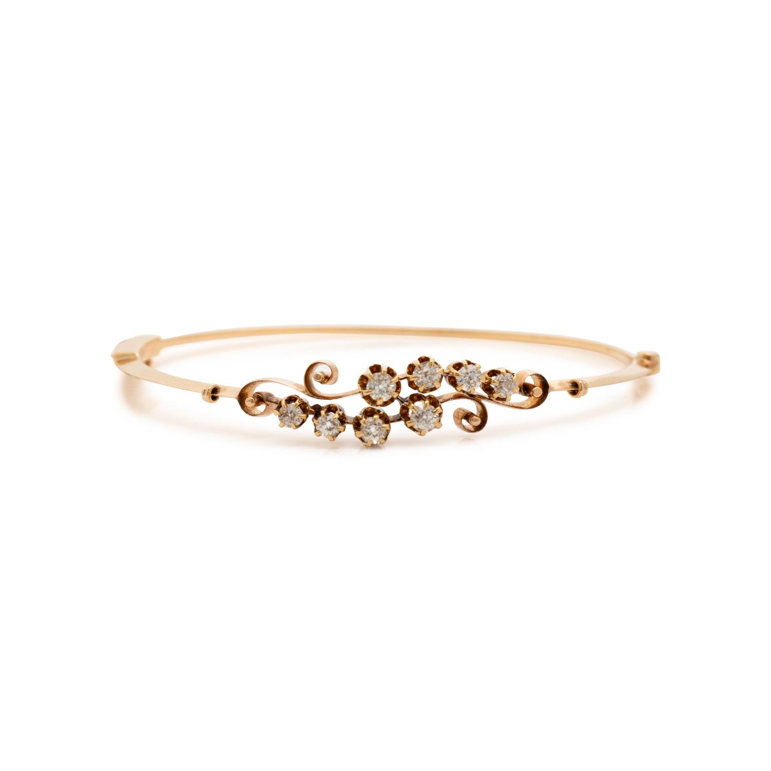 YELLOW GOLD AND DIAMOND BANGLE BRACELET