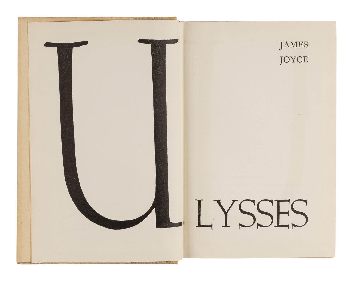JOYCE, James (1882-1941). Ulysses . New York: Random House, 1934.