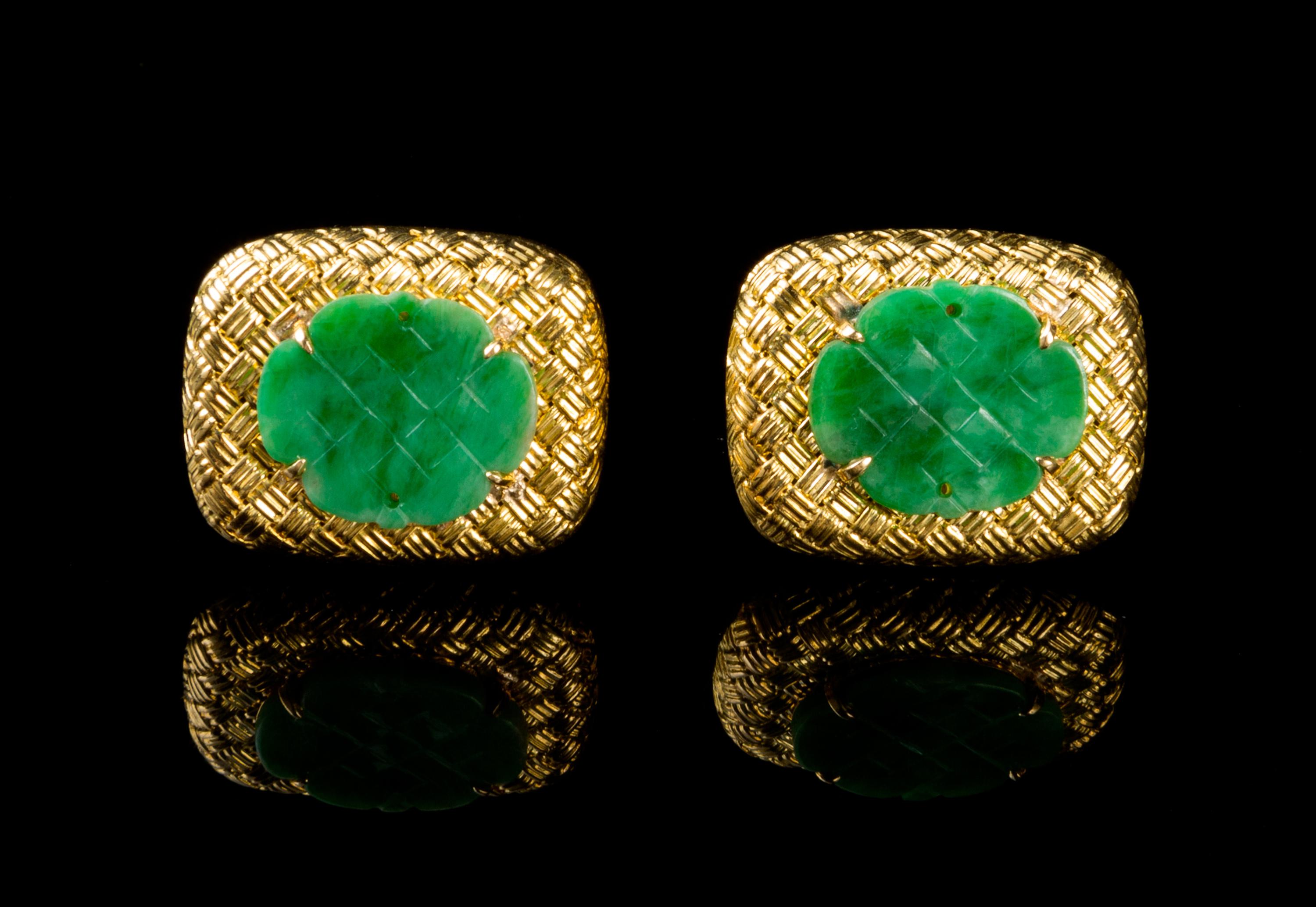 A Pair of Chinese 18 Karat Gold and Jadeite Cufflinks Length 7/8 inches.