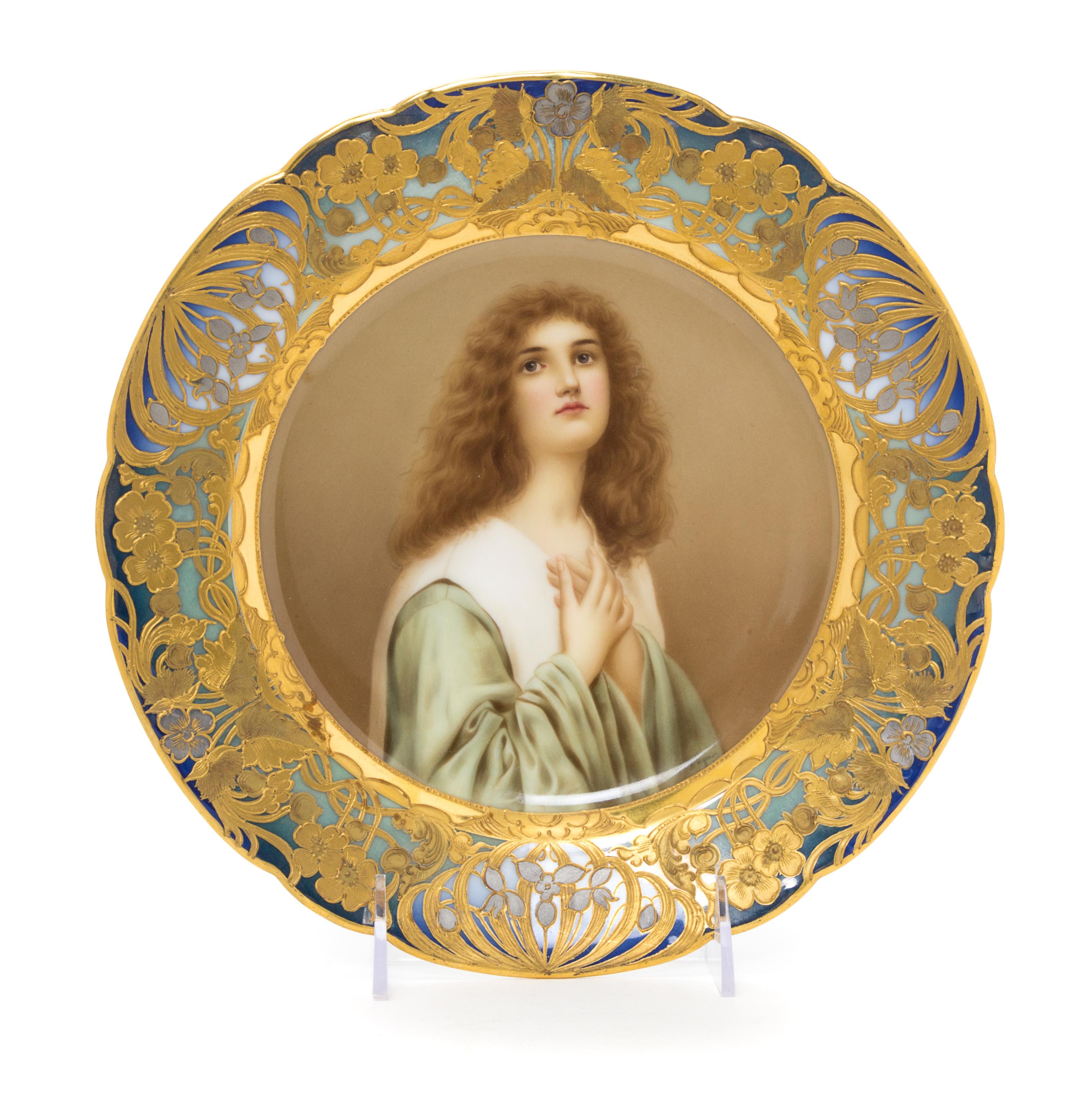 A Vienna Porcelain Cabinet Plate Diameter 9 3/4 inches.