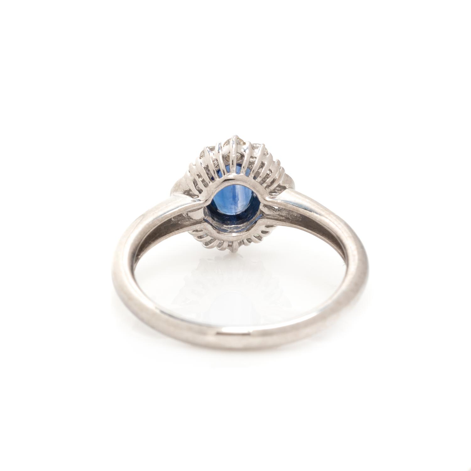 SAPPHIRE AND DIAMOND RING