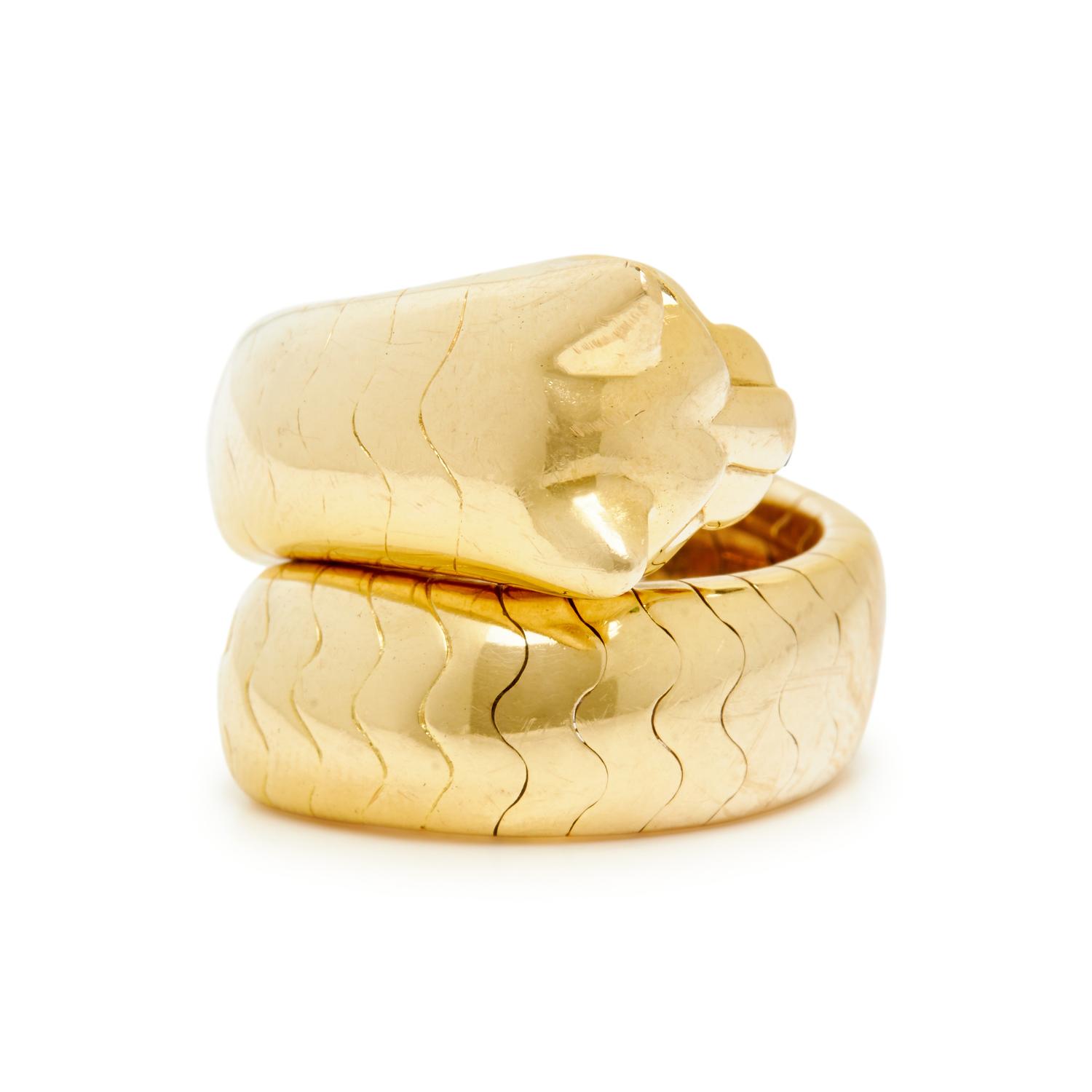 CARTIER, YELLOW GOLD, EMERALD AND ONYX 'PANTHERE' RING