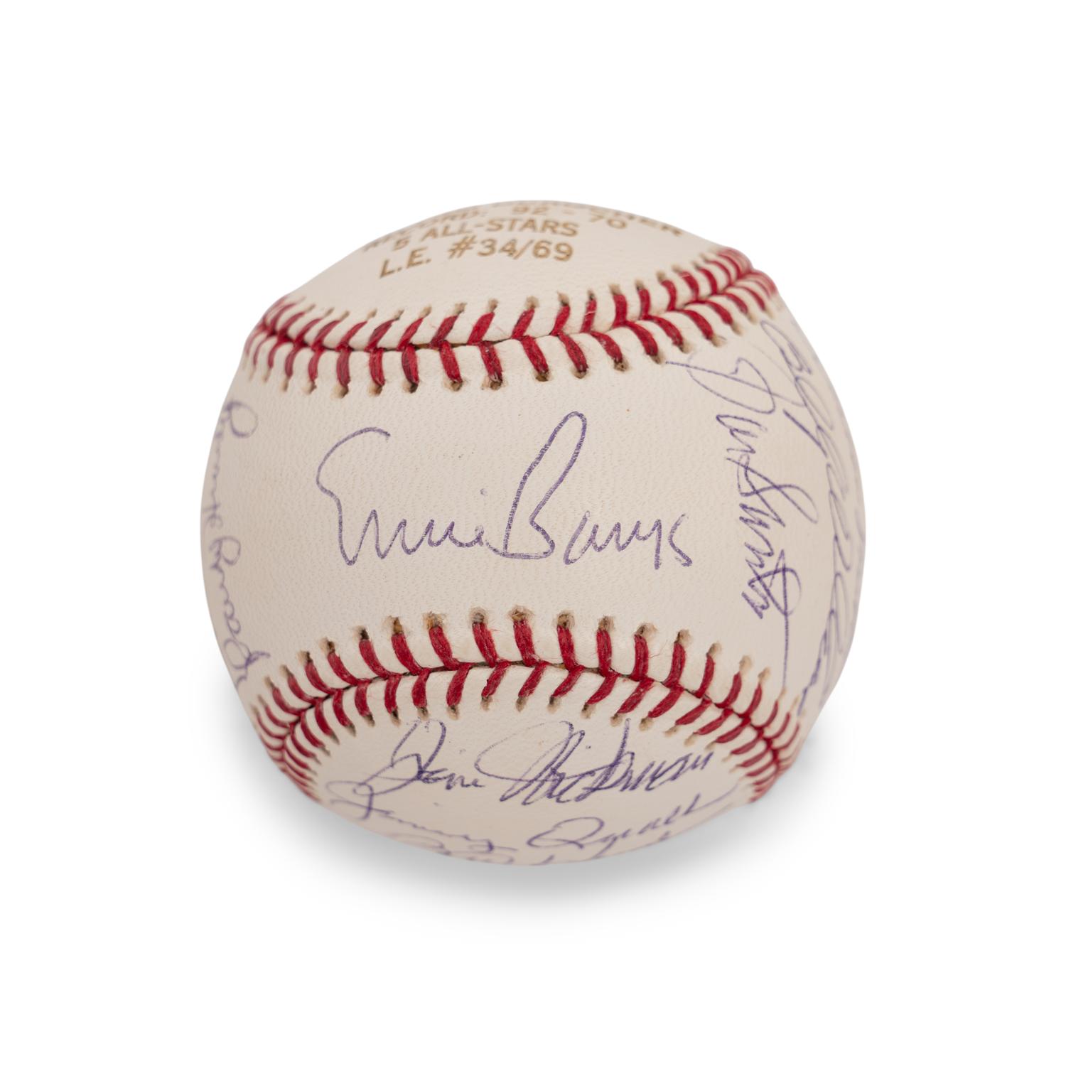 A 1969 Chicago Cubs Team Signed Autograph Baseball - 17 Signatures (Beckett Authentication Services)
