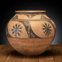 Kiua Storage Pottery Jar