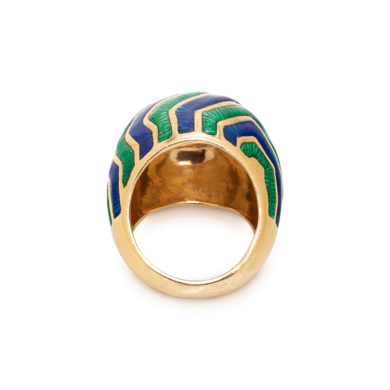 YELLOW GOLD AND ENAMEL RING