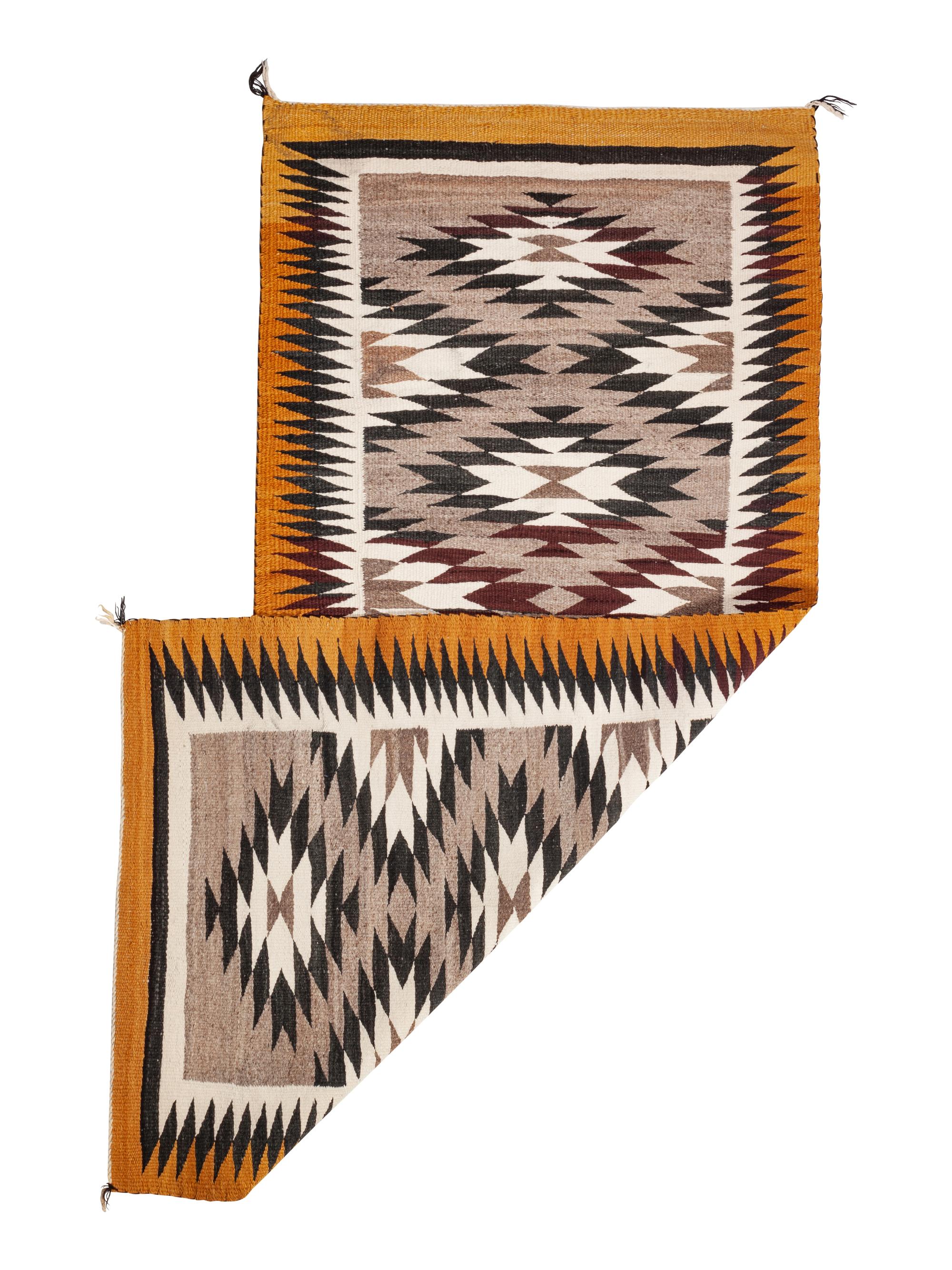 Navajo Runner