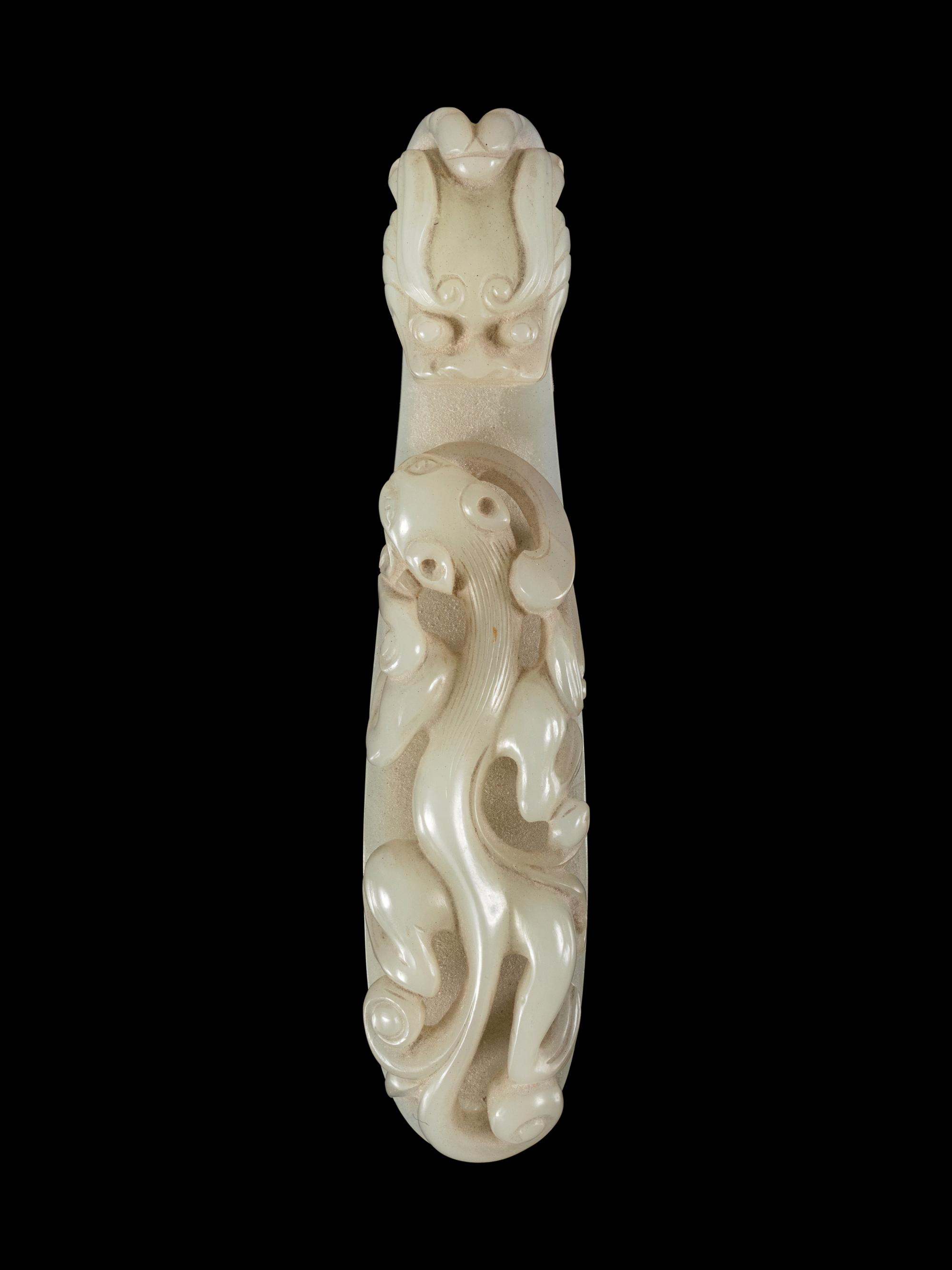 A Large White Jade 'Dragon' Belt Hook