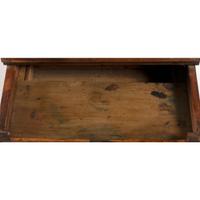 A One-Drawer Student's Desk