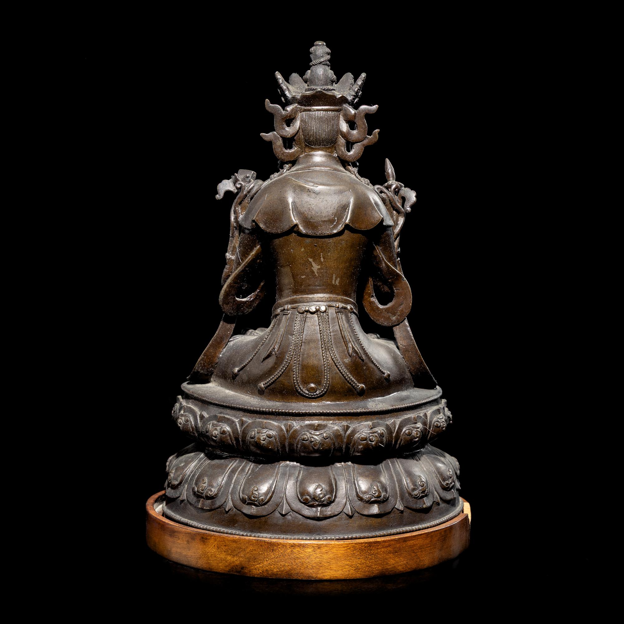 A Chinese Bronze Figure of a Seated Bodhisattva 铜菩薩坐像