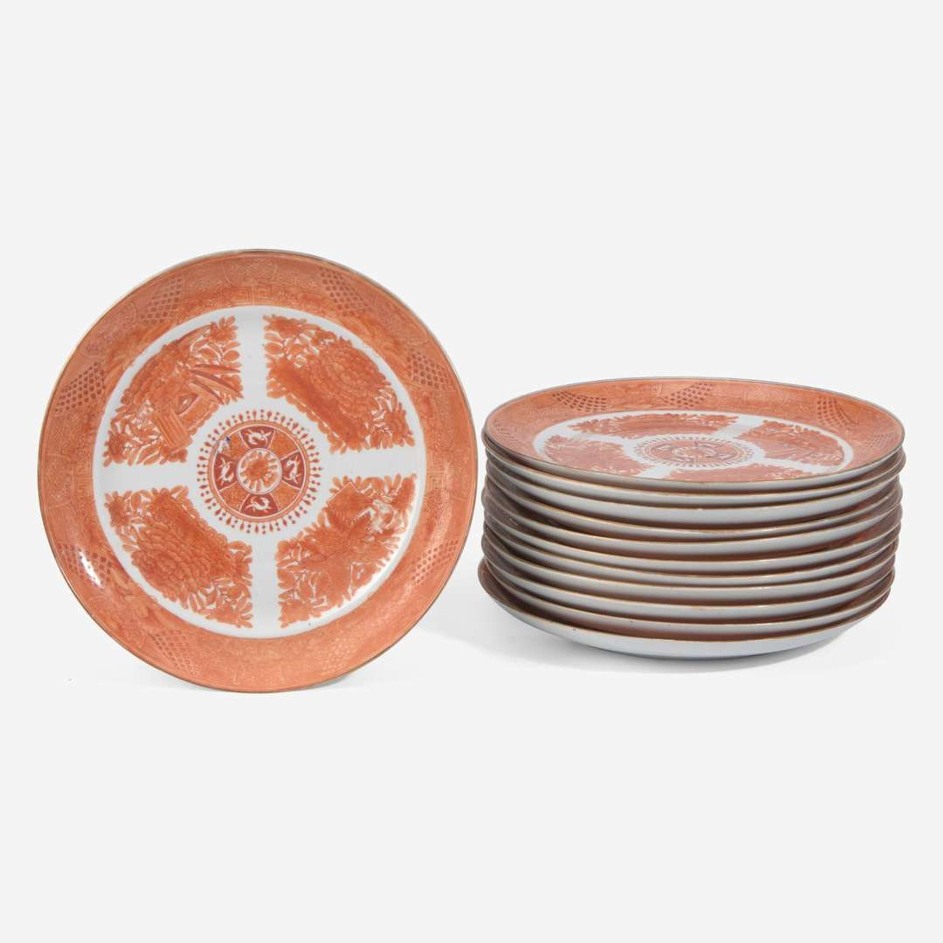 A set of twelve Chinese Export porcelain Orange Fitzhugh dinner plates circa 1800