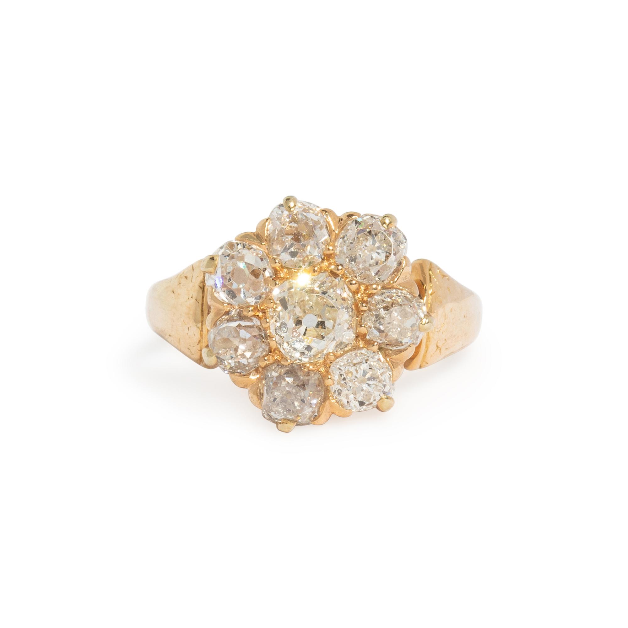 ANTIQUE, DIAMOND AND YELLOW GOLD CLUSTER RING