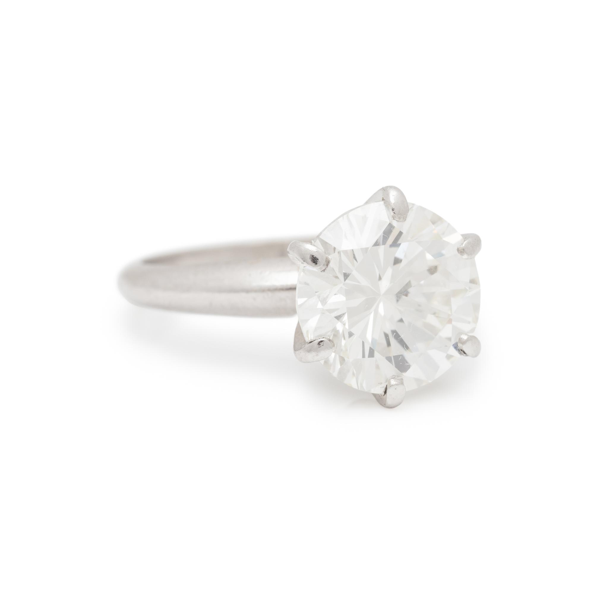 DIAMOND RING