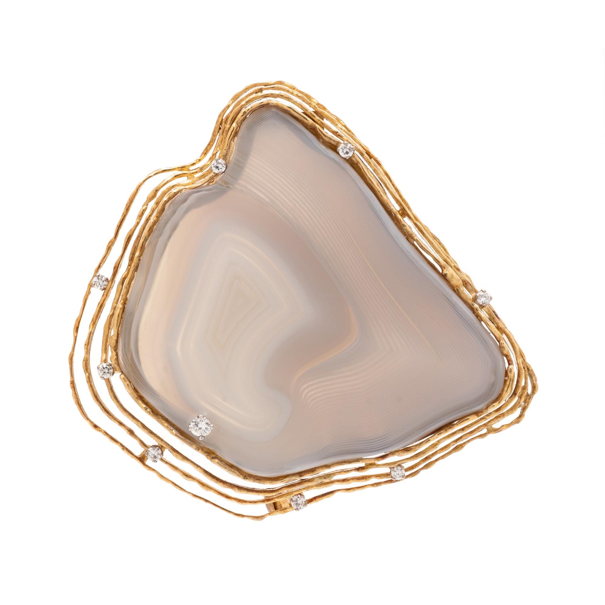 JOHN DONALD, MODERNIST, YELLOW GOLD, AGATE AND DIAMOND BROOCH