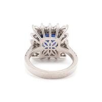 SAPPHIRE AND DIAMOND RING