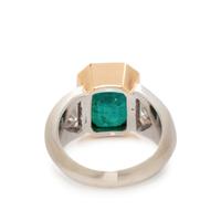 COLOMBIAN EMERALD AND DIAMOND RING