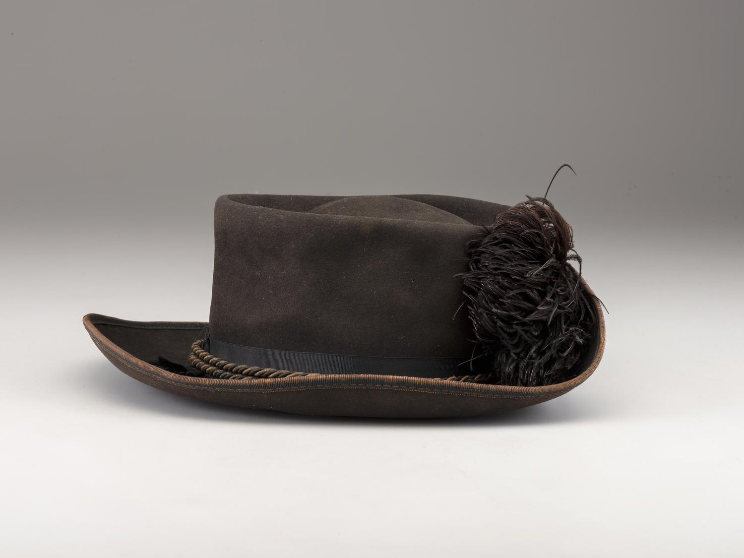 [CIVIL WAR]. Civil War US Officer's slouch hat with regimental number 104.