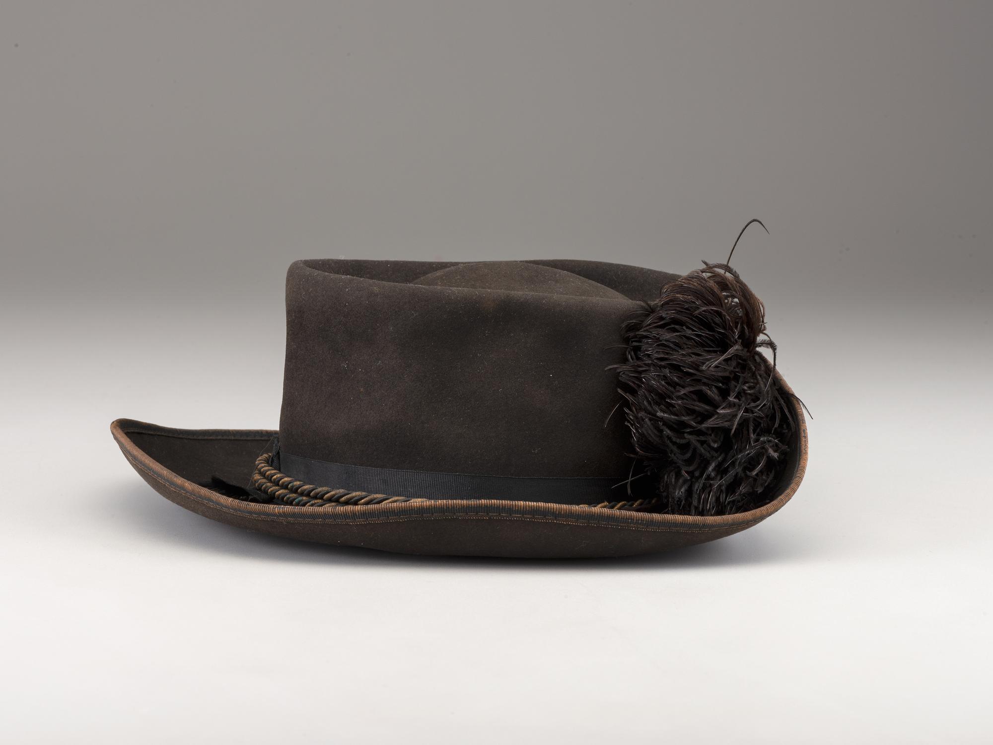 [CIVIL WAR]. Civil War US Officer's slouch hat with regimental number 104.