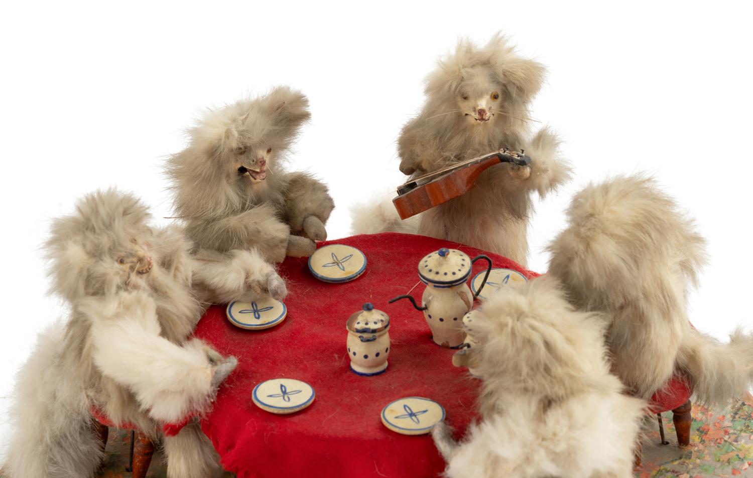 Two Cat-Themed Manivelle Automata