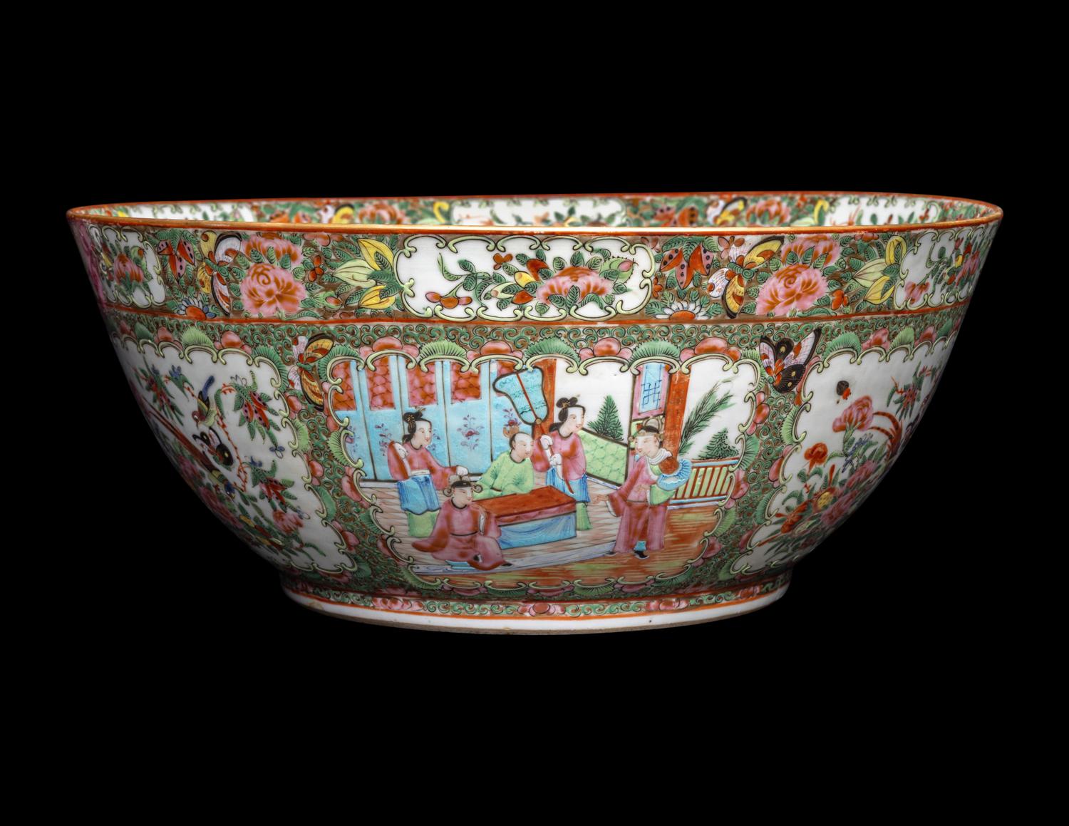 A Chinese Export Rose Medallion Porcelain Punch Bowl, 19th Century 清晚期 廣彩人物故事圖大碗