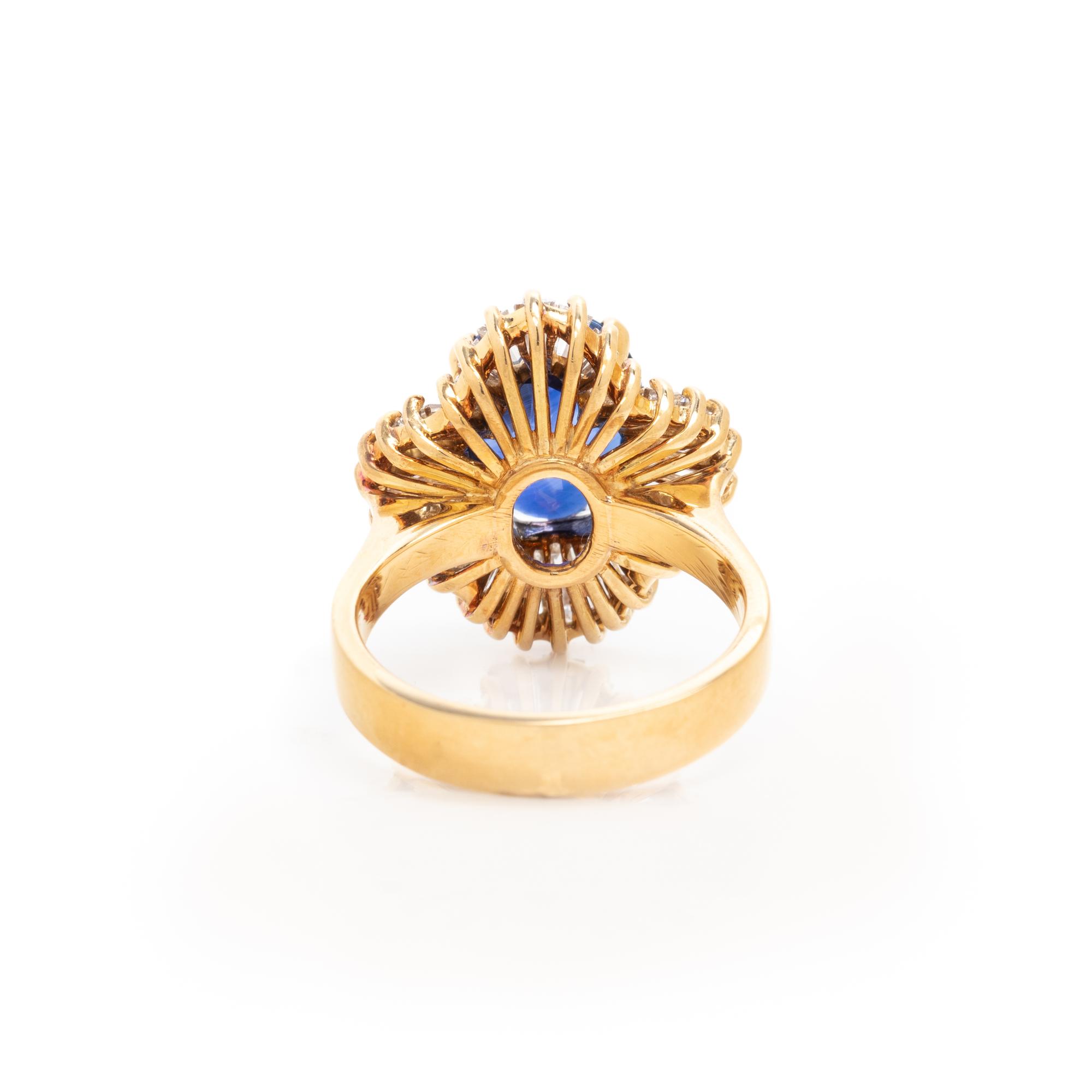 YELLOW GOLD, SAPPHIRE AND DIAMOND RING