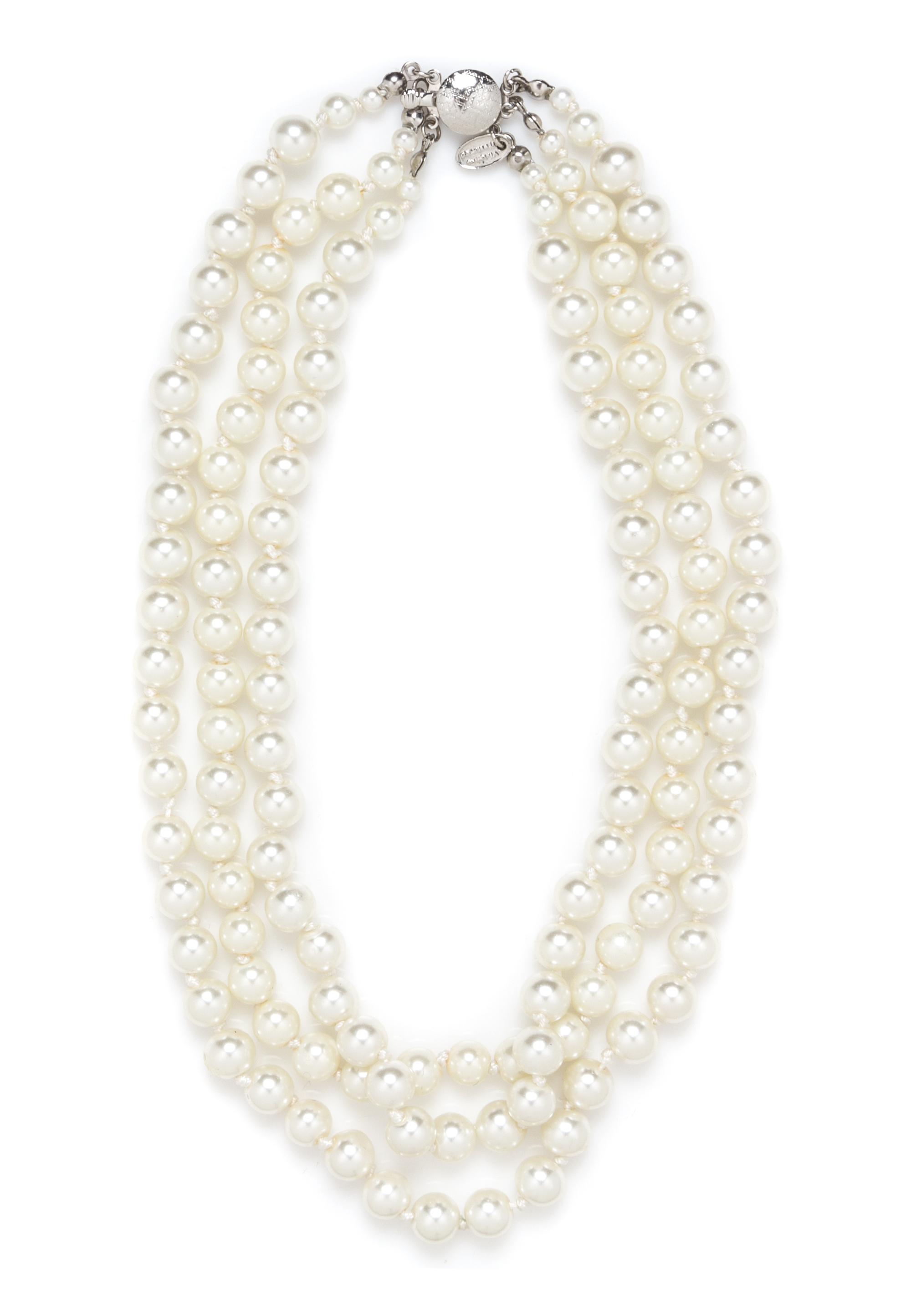 A Vivienne Westwood Faux Pearl Necklace, 15".