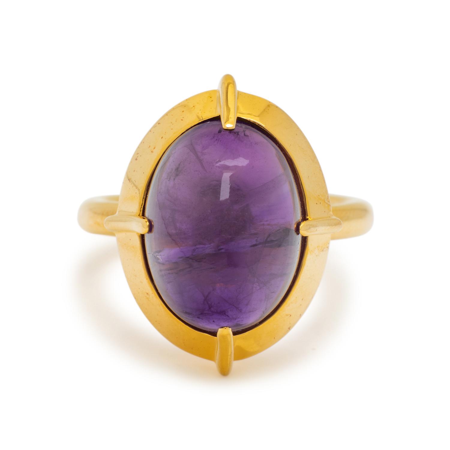 YELLOW GOLD AND AMETHYST RING