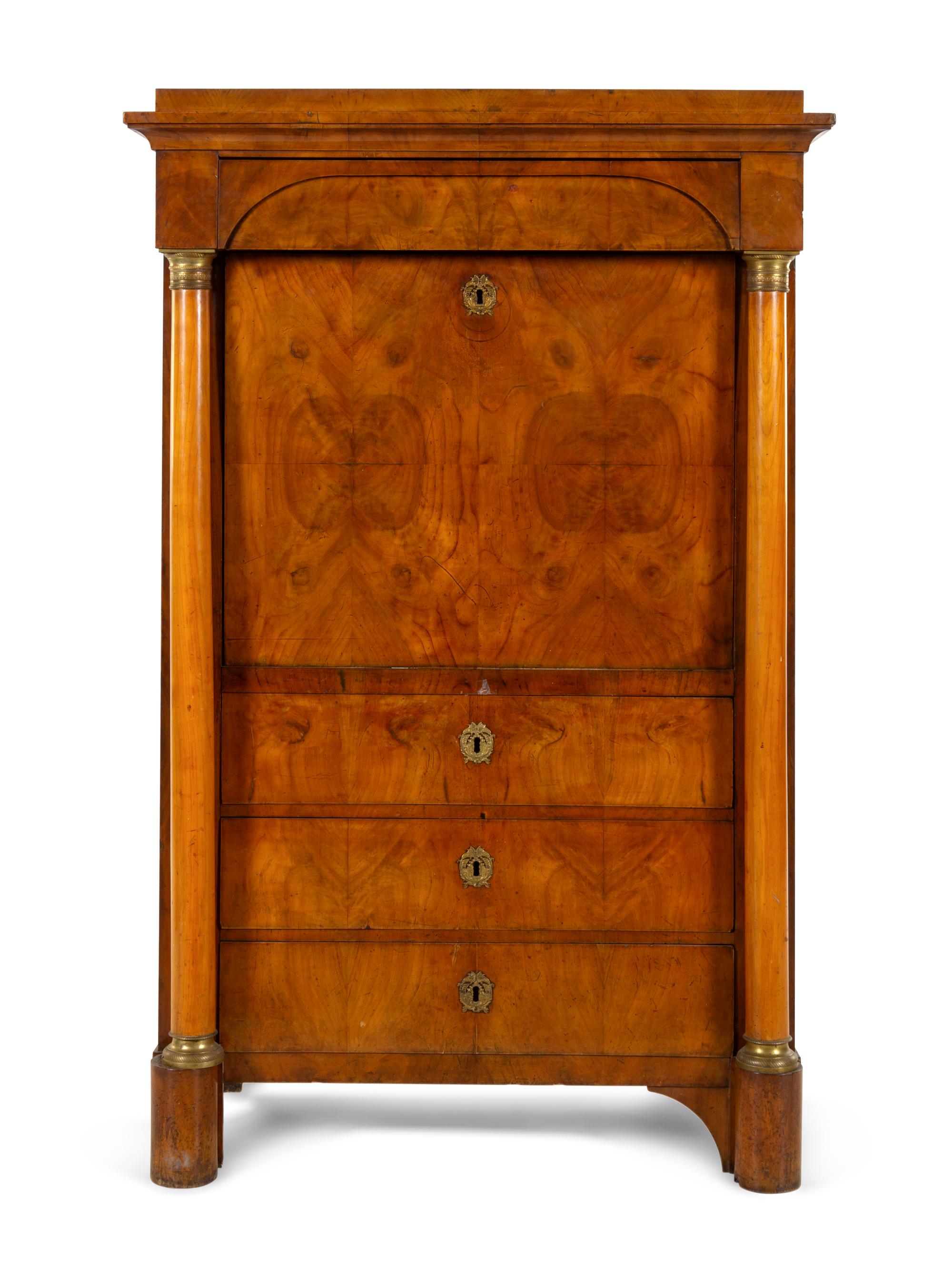 A Biedermeier Burl Veneer Secrétaire à Abattant