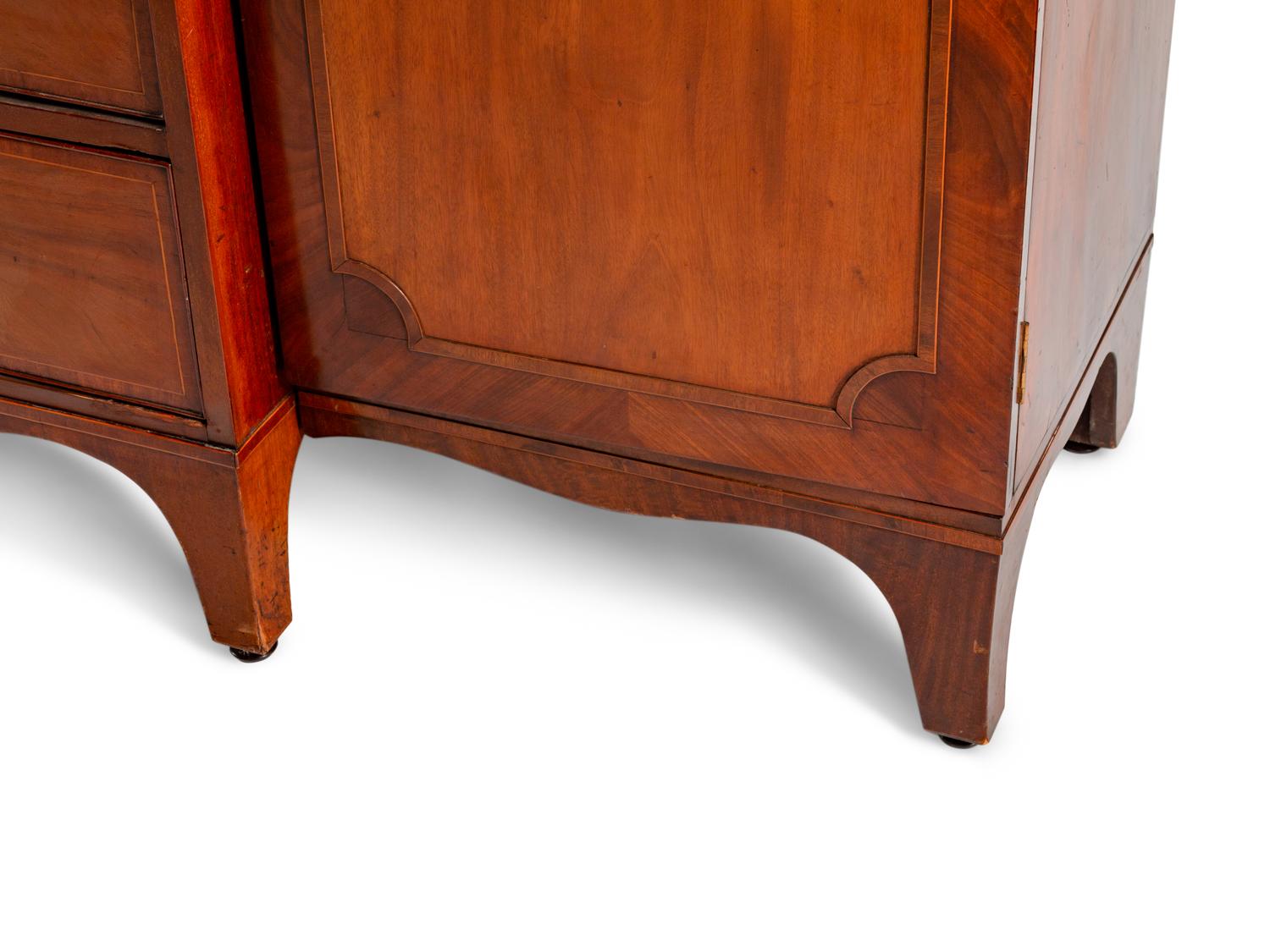 A George III Style Mahogany Breakfront Bookcase — 19TH CENTURY