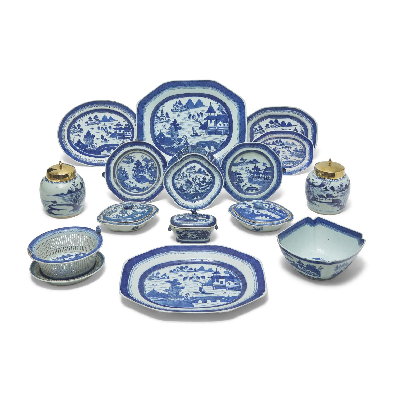 An Assorted Group of Sixteen Chinese Export Porcelain Canton Tablewares