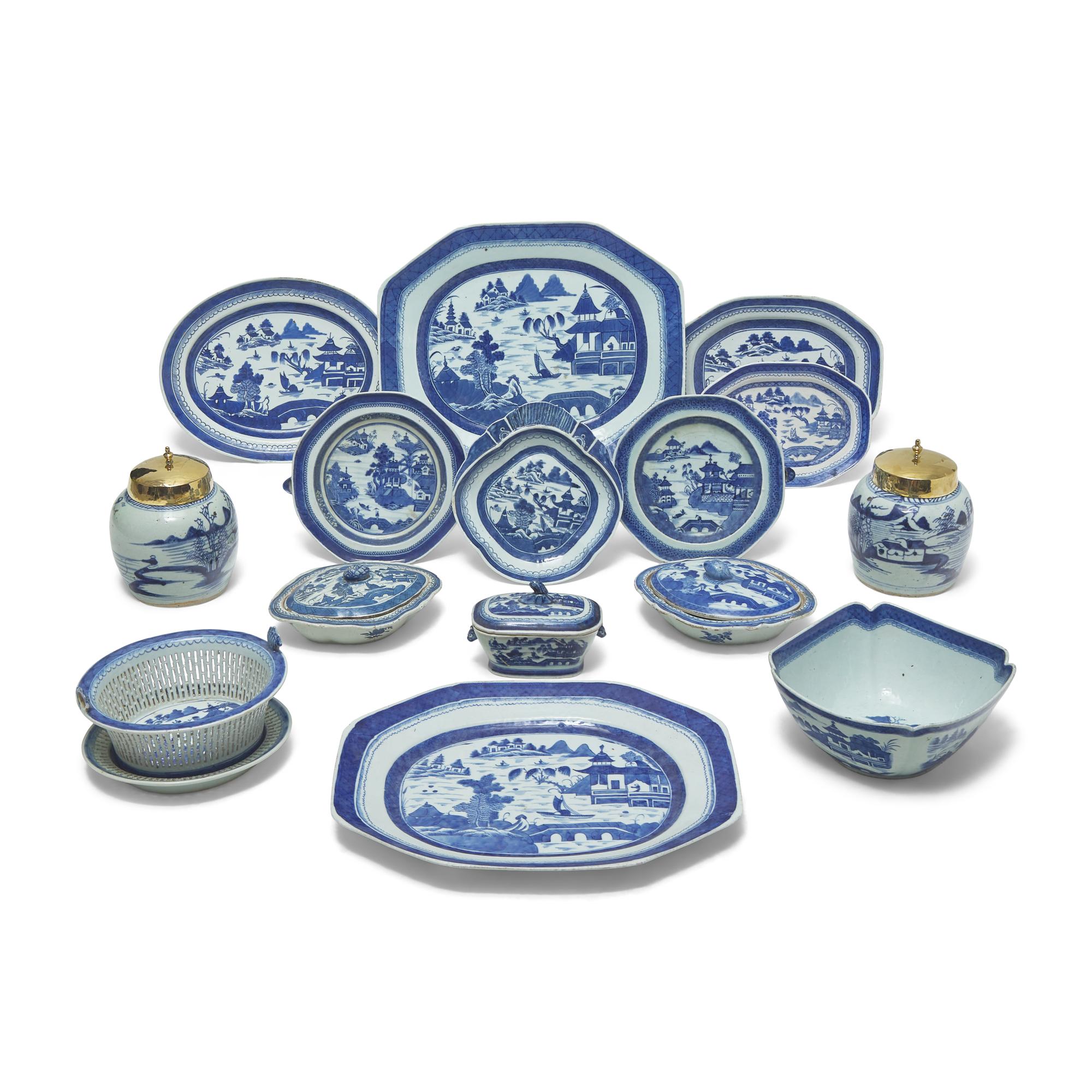 An Assorted Group of Sixteen Chinese Export Porcelain Canton Tablewares