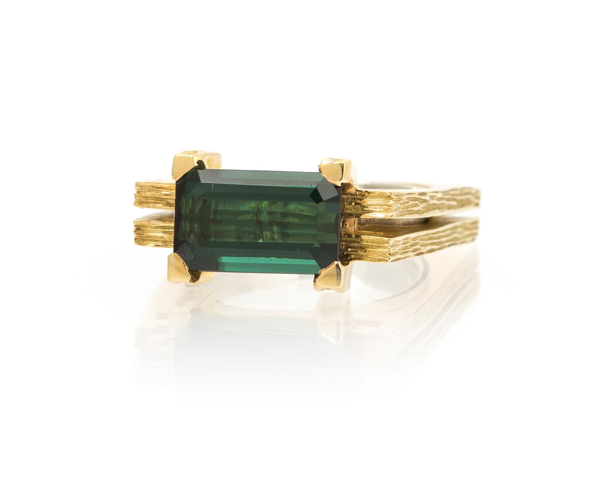 A Yellow Gold and Tourmaline Geometric Ring, 10.40 dwts.