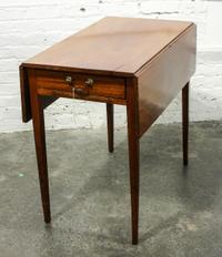 An American Mahogany Drop Leaf Table Height 28 x width 16 1/4 x depth 30 1/4 inches (closed). — 19TH CENTURY