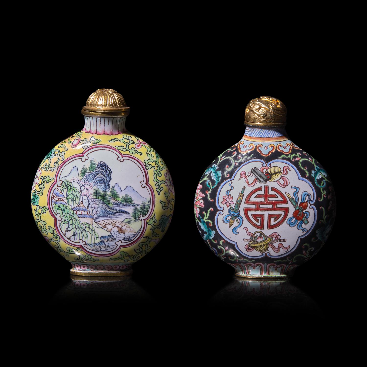 Two Chinese Enamel on Copper Snuff Bottles, 20th Century 近代 銅胎畫琺琅鼻烟壺兩支