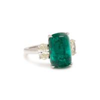EMERALD AND DIAMOND RING